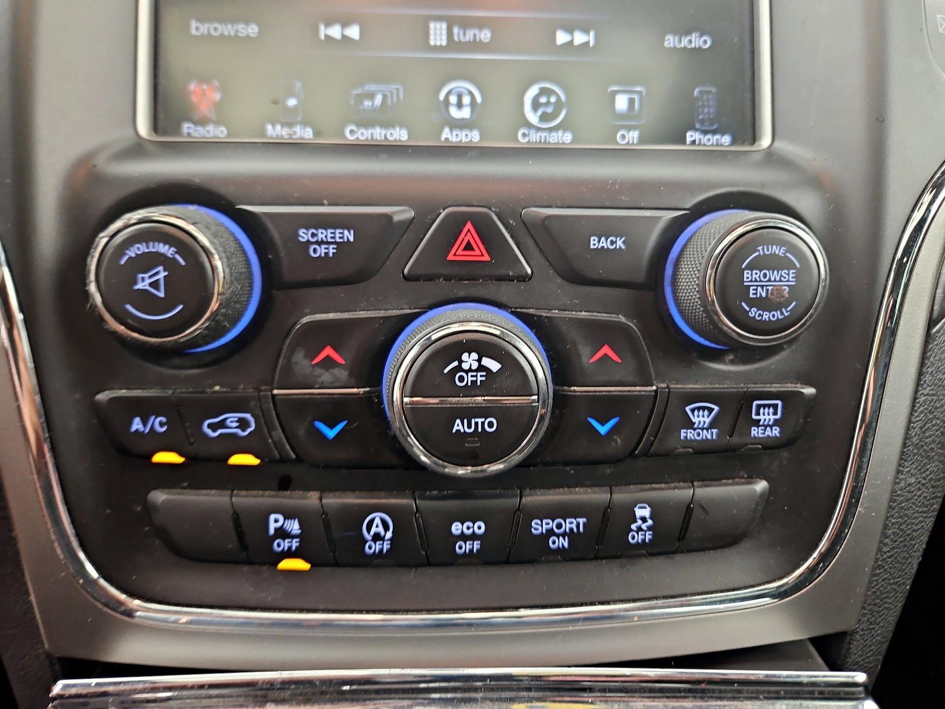 Thumbnail: 2017 Jeep Grand Cherokee - 16