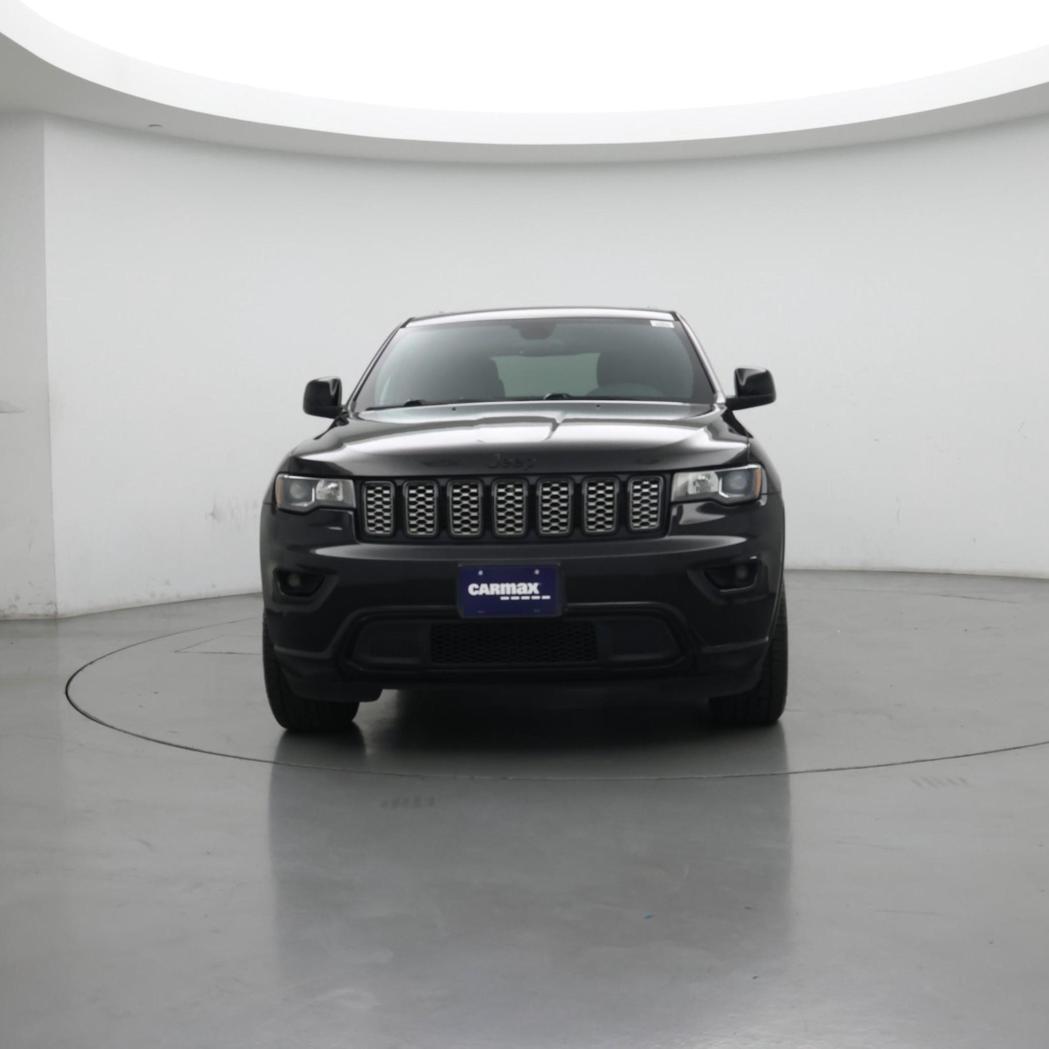 Thumbnail: 2017 Jeep Grand Cherokee - 5