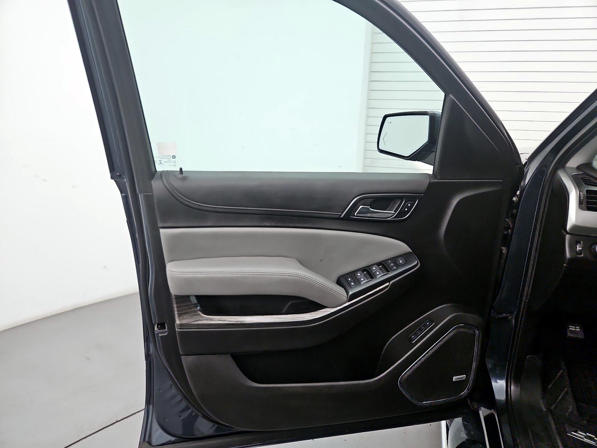 Thumbnail: 2019 Chevrolet Tahoe - 12