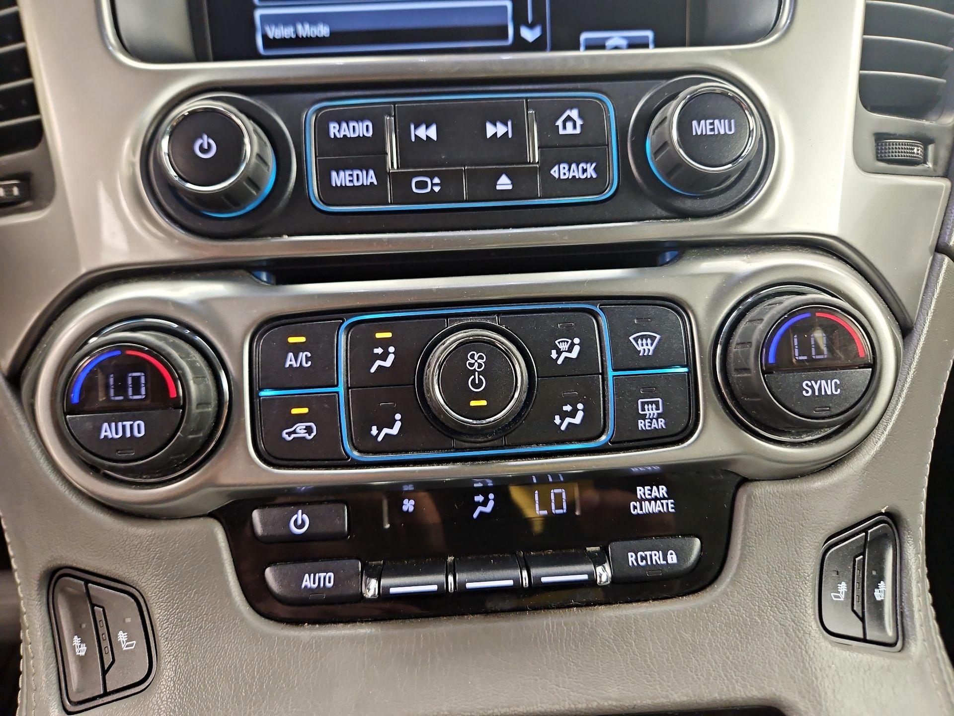 Thumbnail: 2019 Chevrolet Tahoe - 16