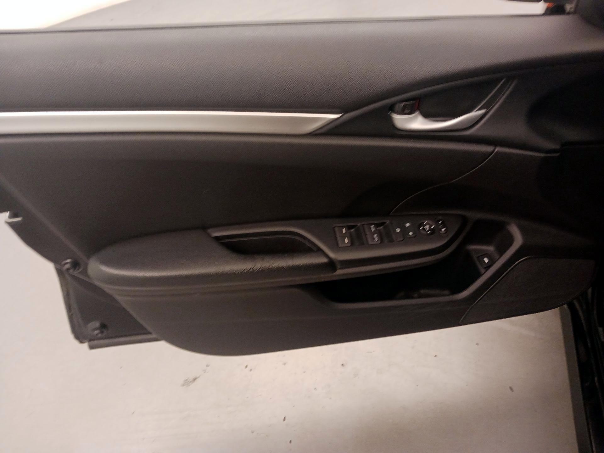 Thumbnail: 2019 Honda Civic - 12