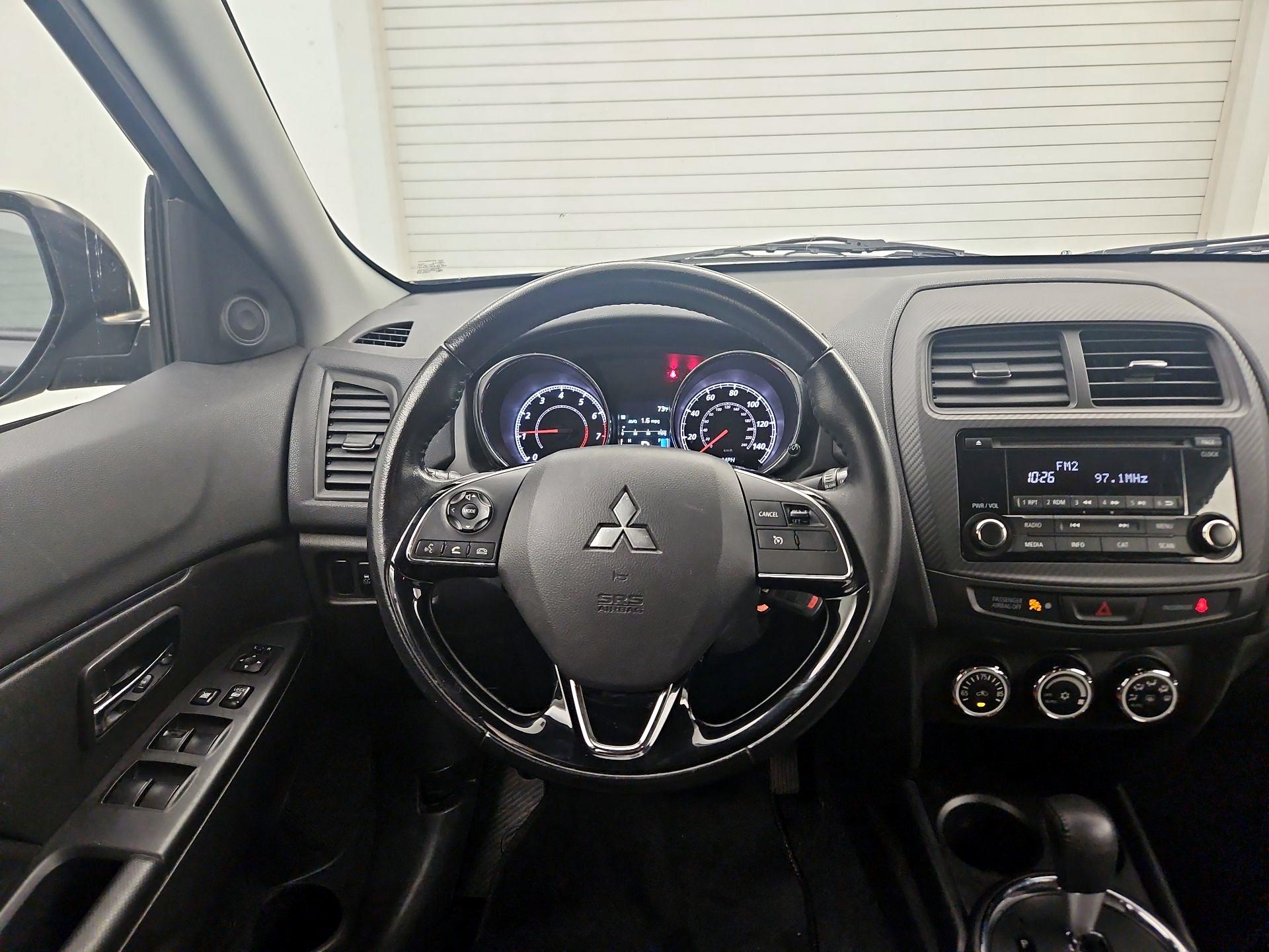 Thumbnail: 2017 Mitsubishi Outlander Sport - 10