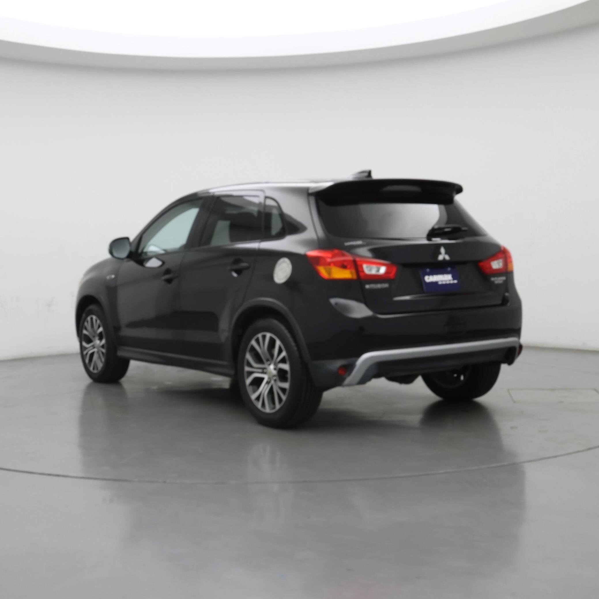Thumbnail: 2017 Mitsubishi Outlander Sport - 2