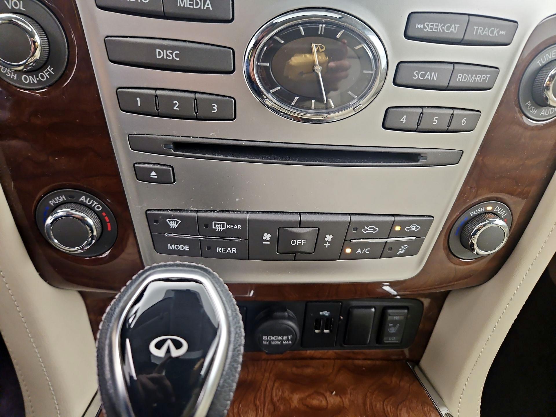 Thumbnail: 2019 INFINITI QX80 - 15