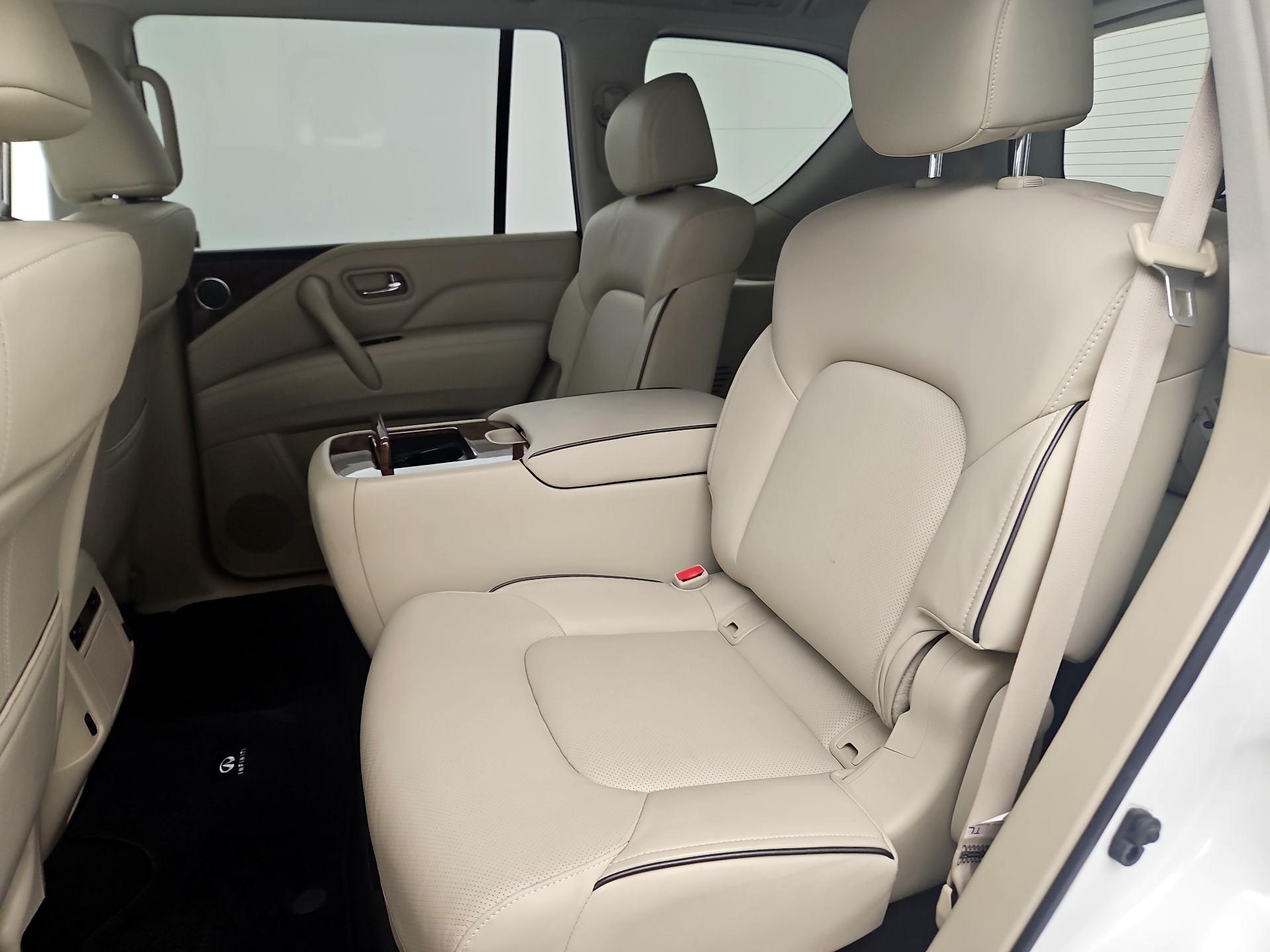 Thumbnail: 2019 INFINITI QX80 - 19