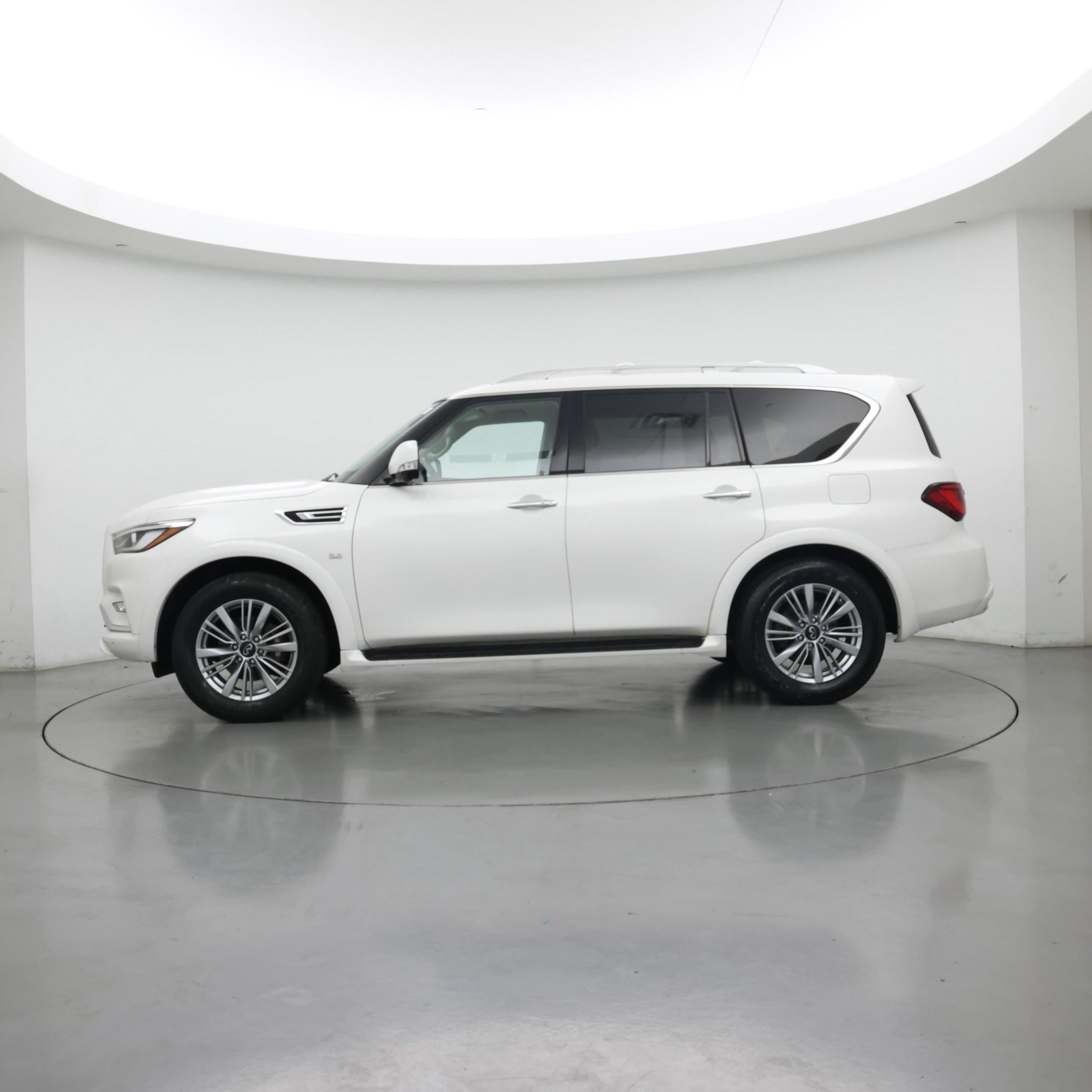Thumbnail: 2019 INFINITI QX80 - 3
