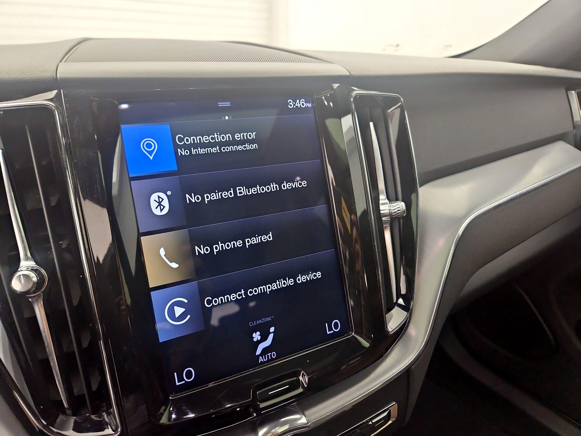 Thumbnail: 2019 Volvo XC60 - 13