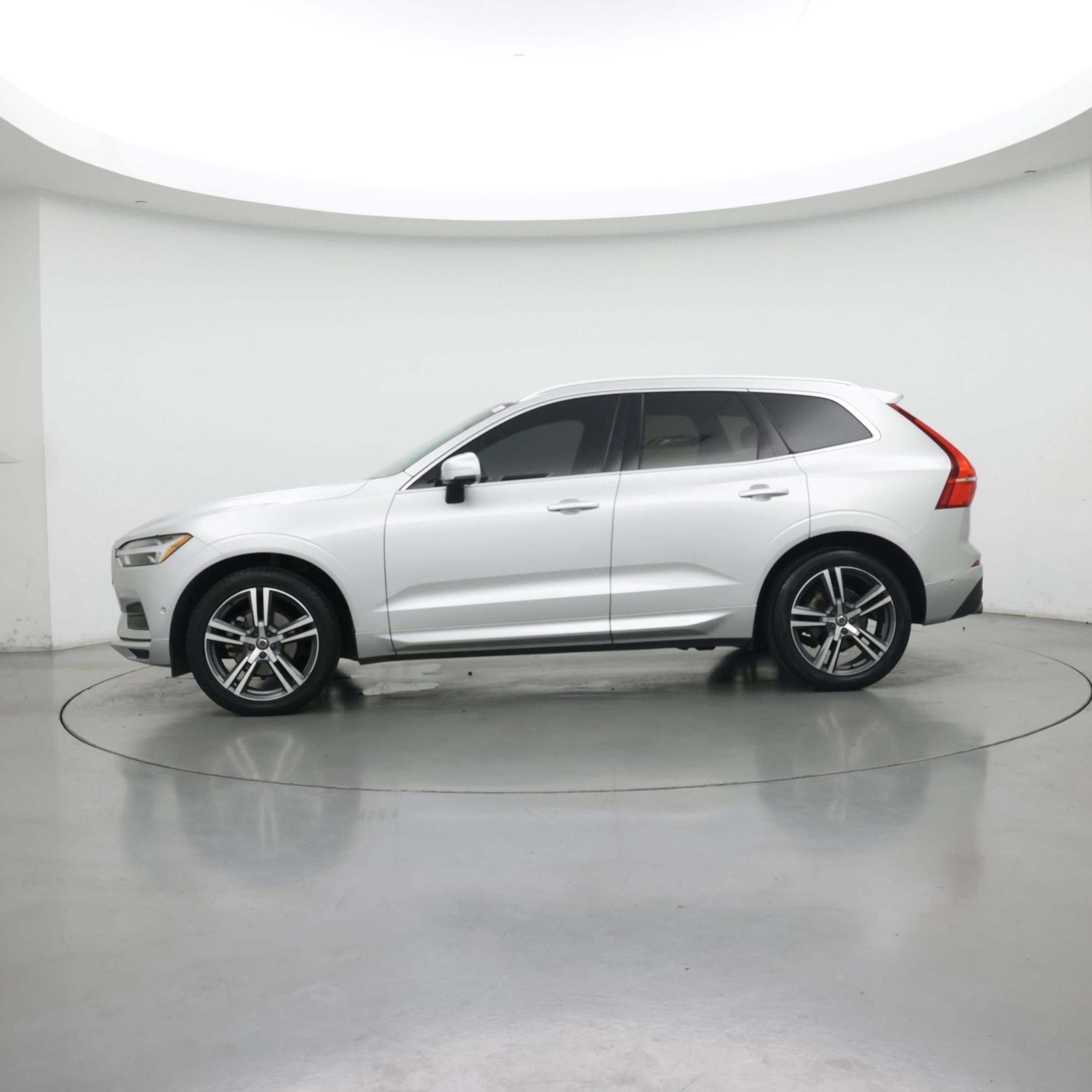 Thumbnail: 2019 Volvo XC60 - 3