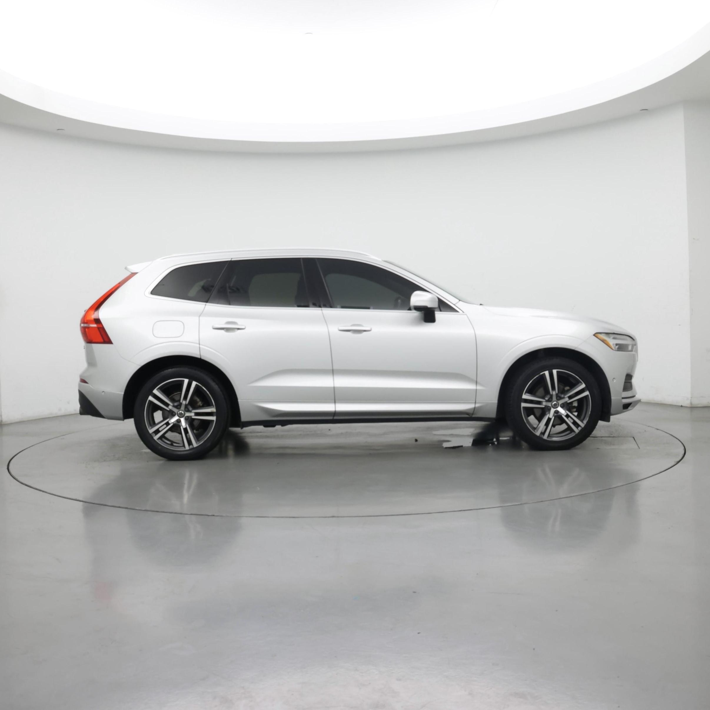 Thumbnail: 2019 Volvo XC60 - 7