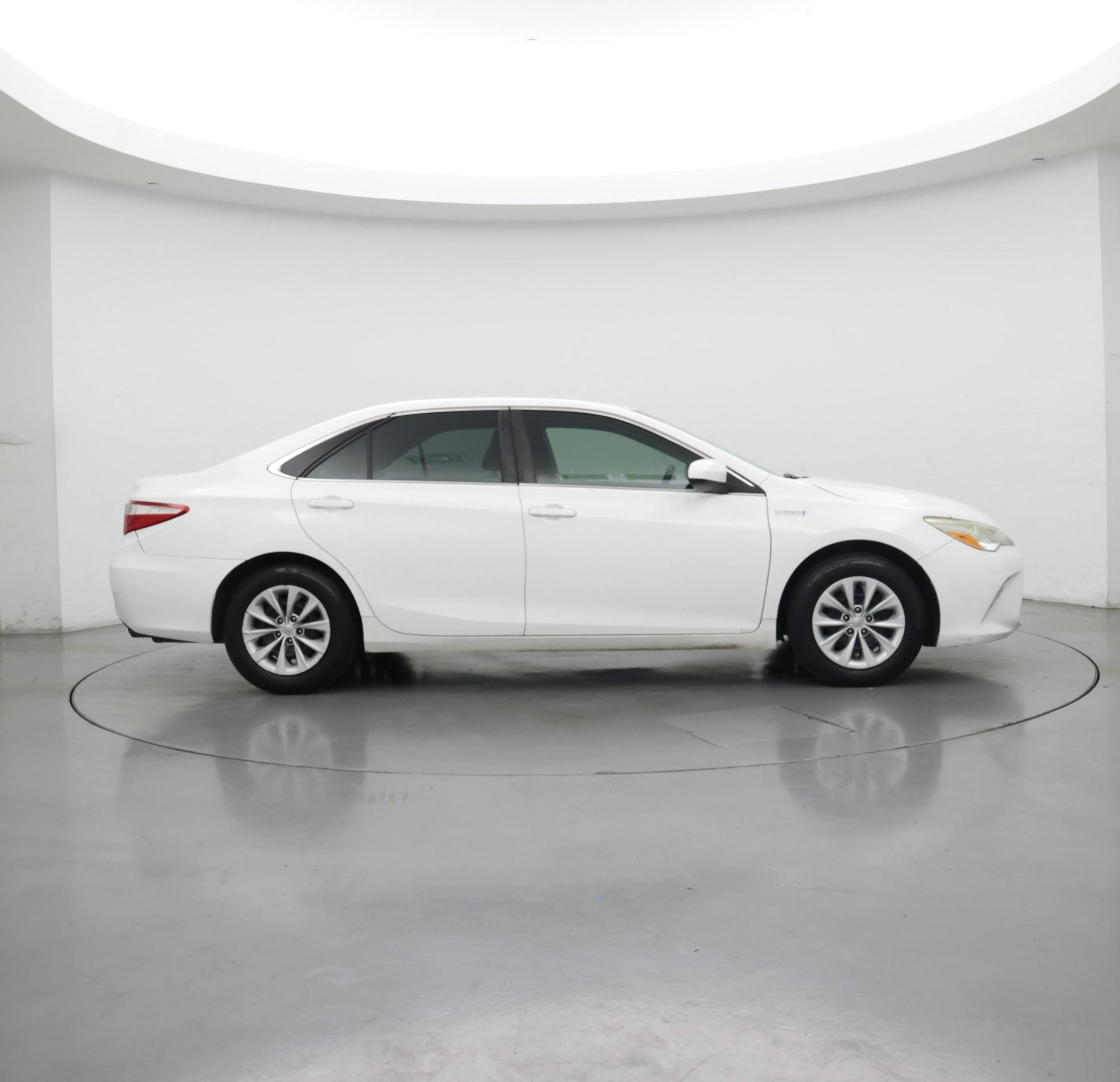 Thumbnail: 2015 Toyota Camry - 7