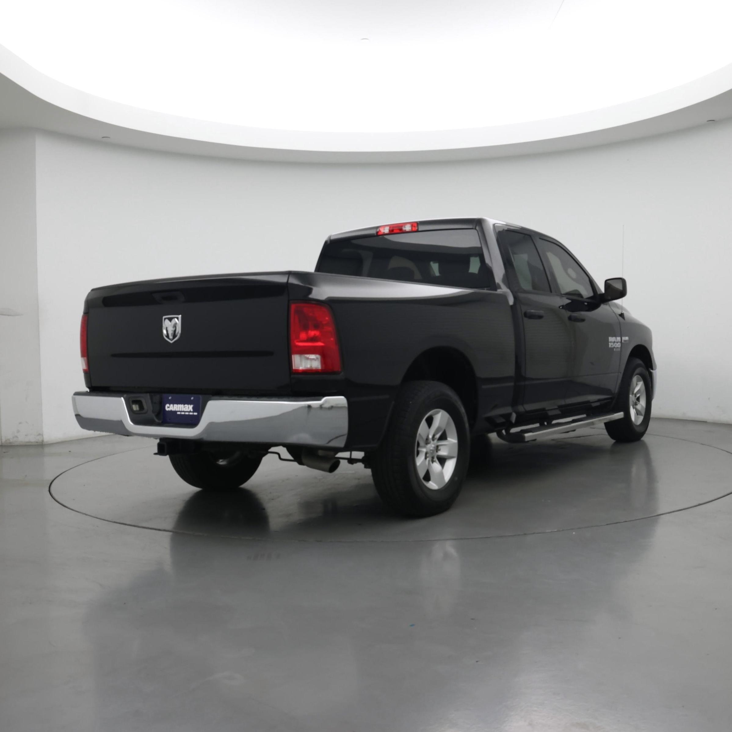 Thumbnail: 2020 RAM 1500 Classic - 8