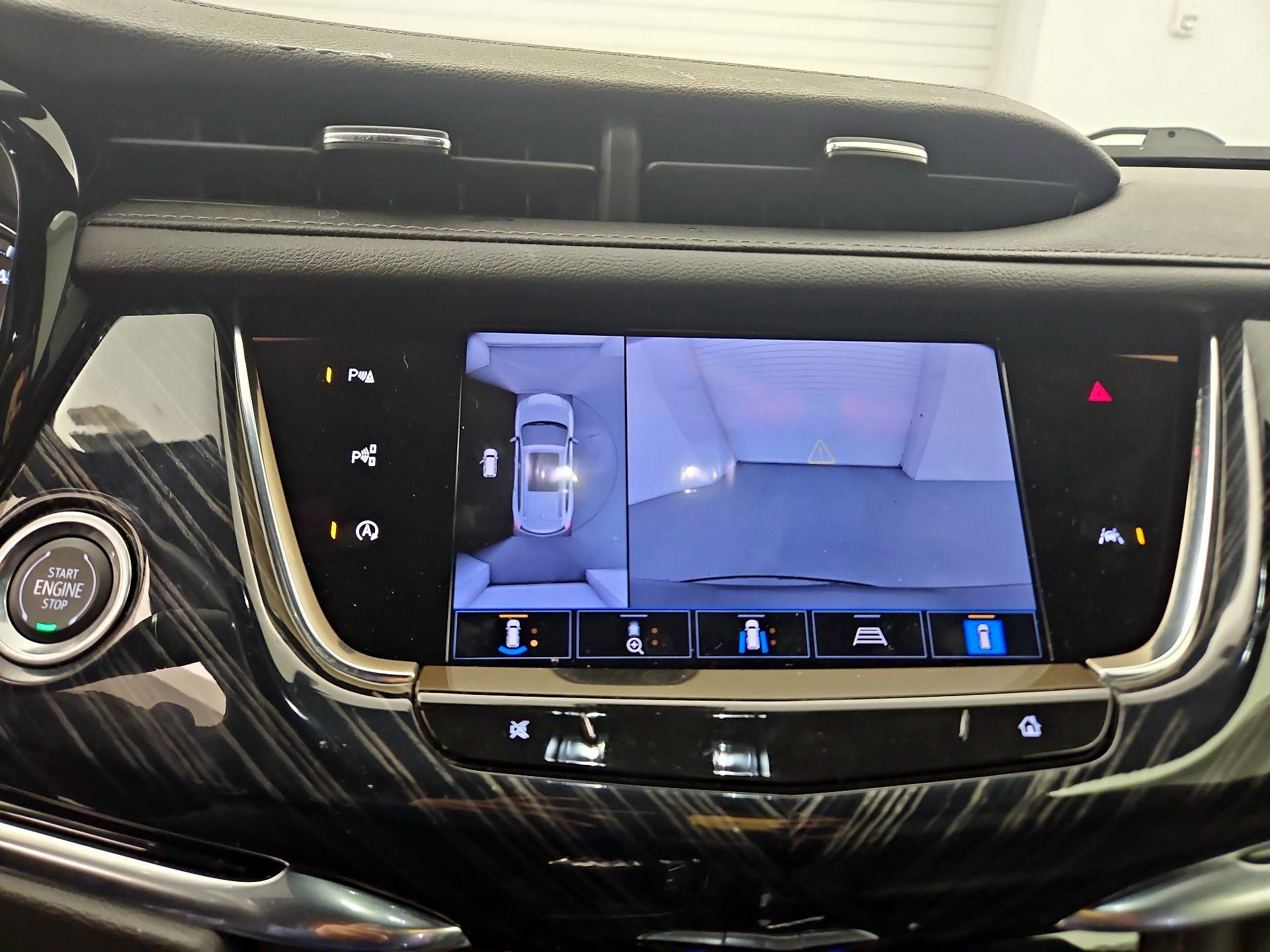 Thumbnail: 2024 Cadillac XT6 - 13