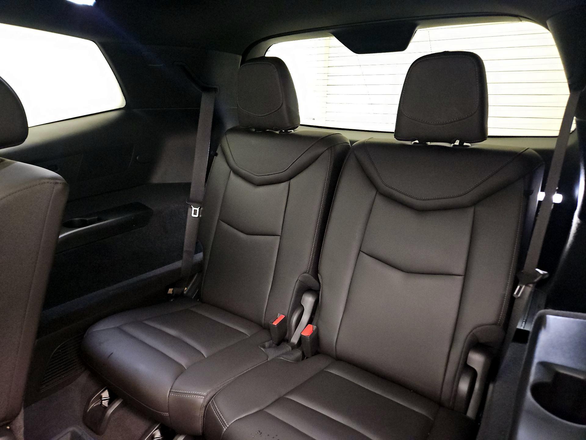 Thumbnail: 2024 Cadillac XT6 - 20