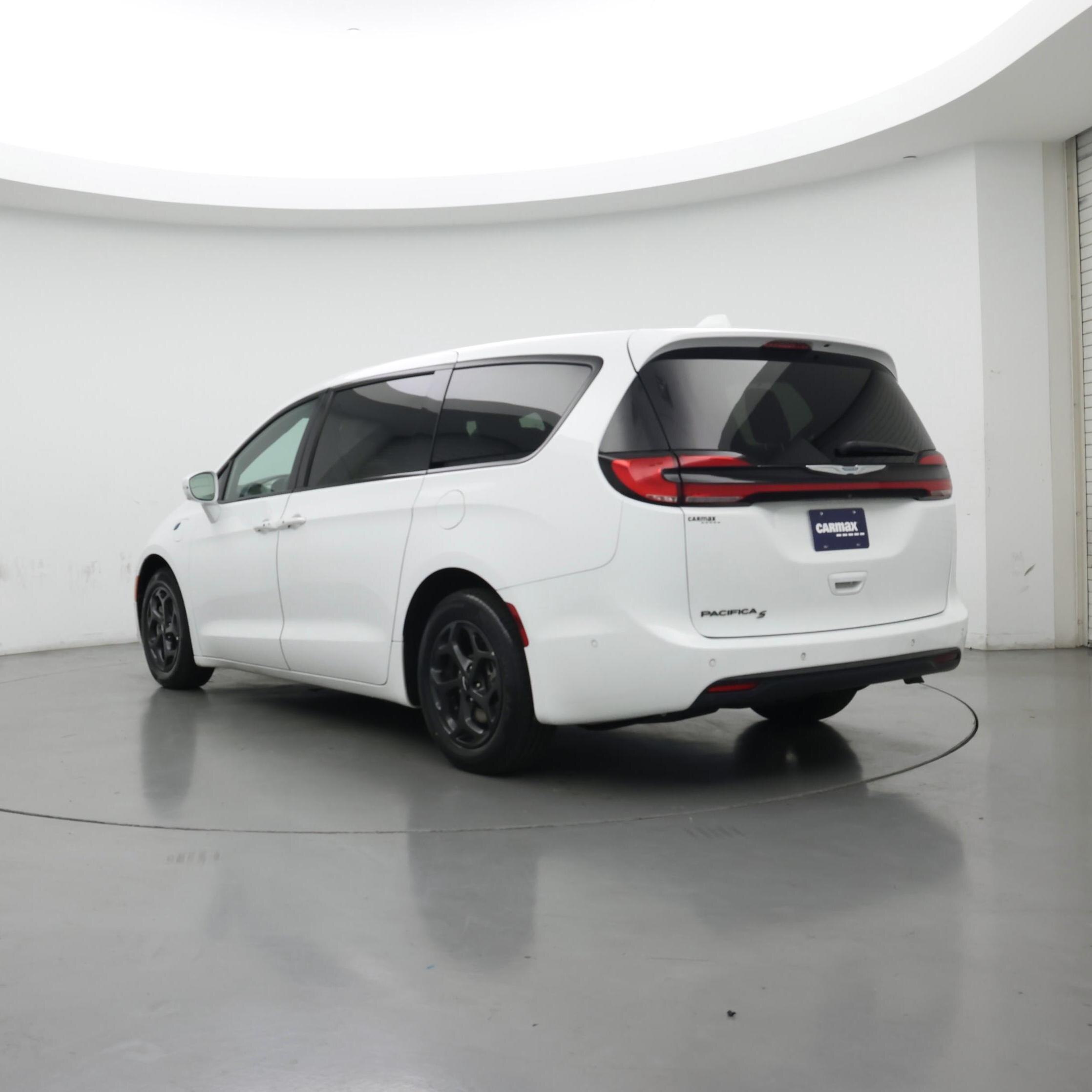 Thumbnail: 2022 Chrysler Pacifica - 2