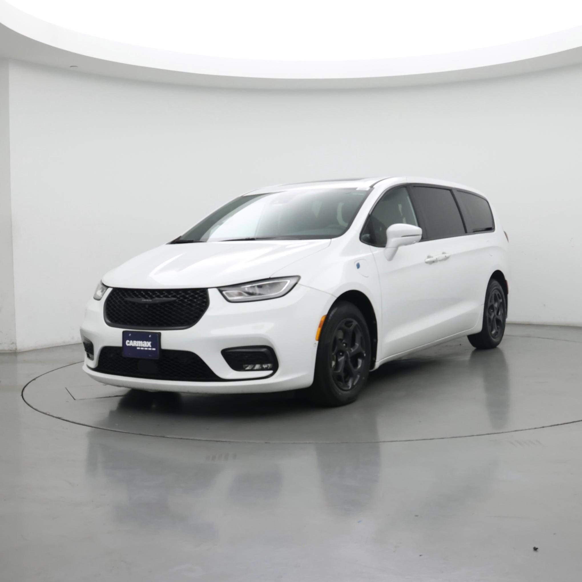 Thumbnail: 2022 Chrysler Pacifica - 4