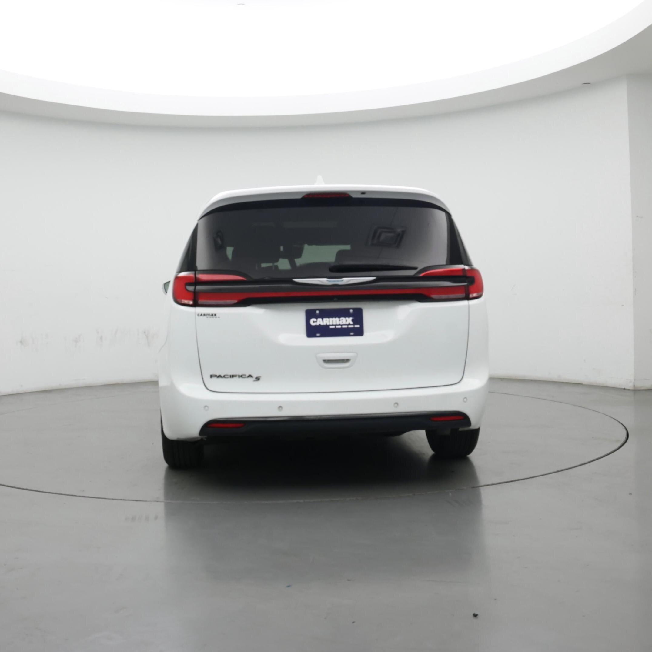 Thumbnail: 2022 Chrysler Pacifica - 6