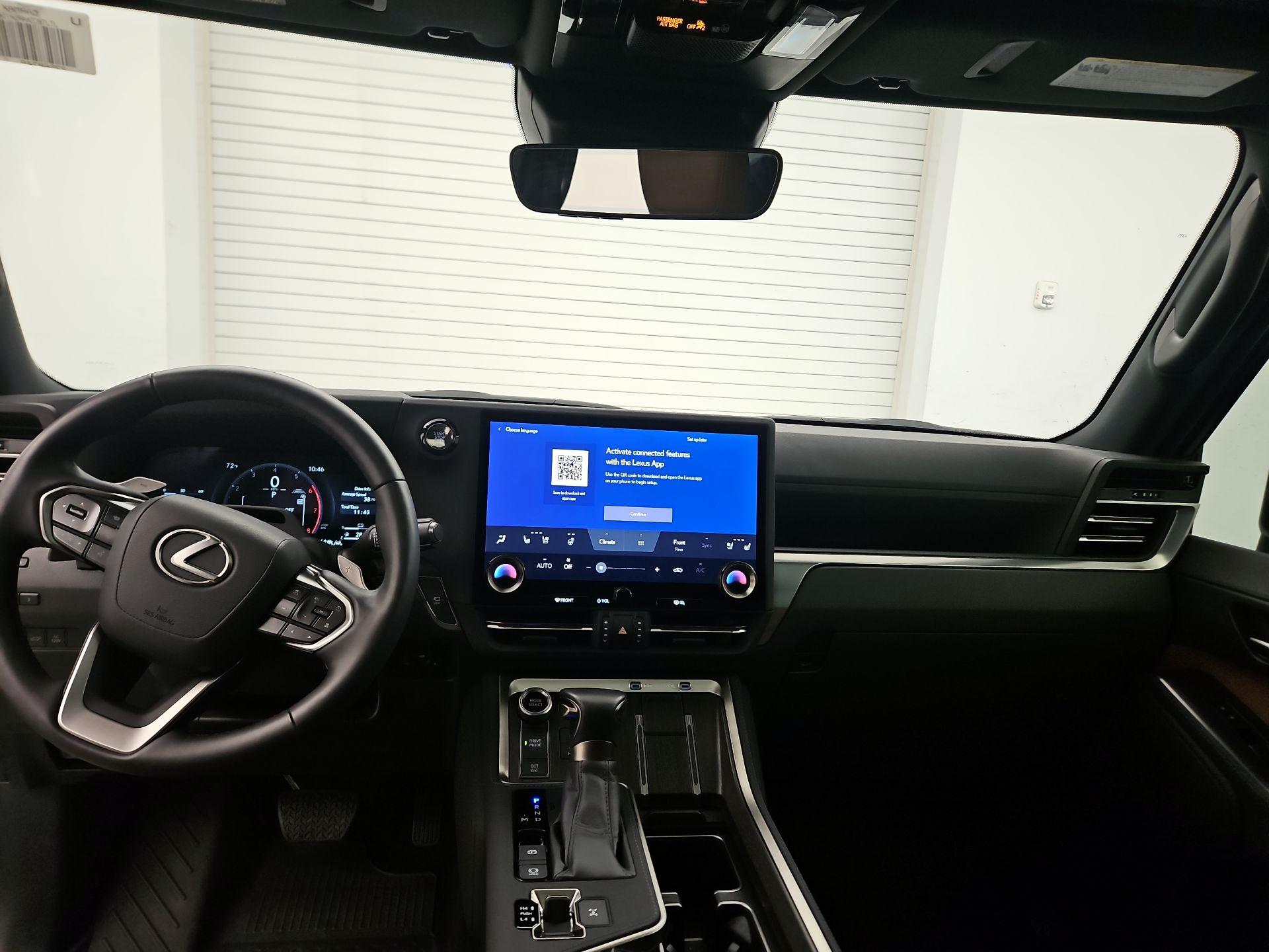 Thumbnail: 2024 Lexus GX - 9
