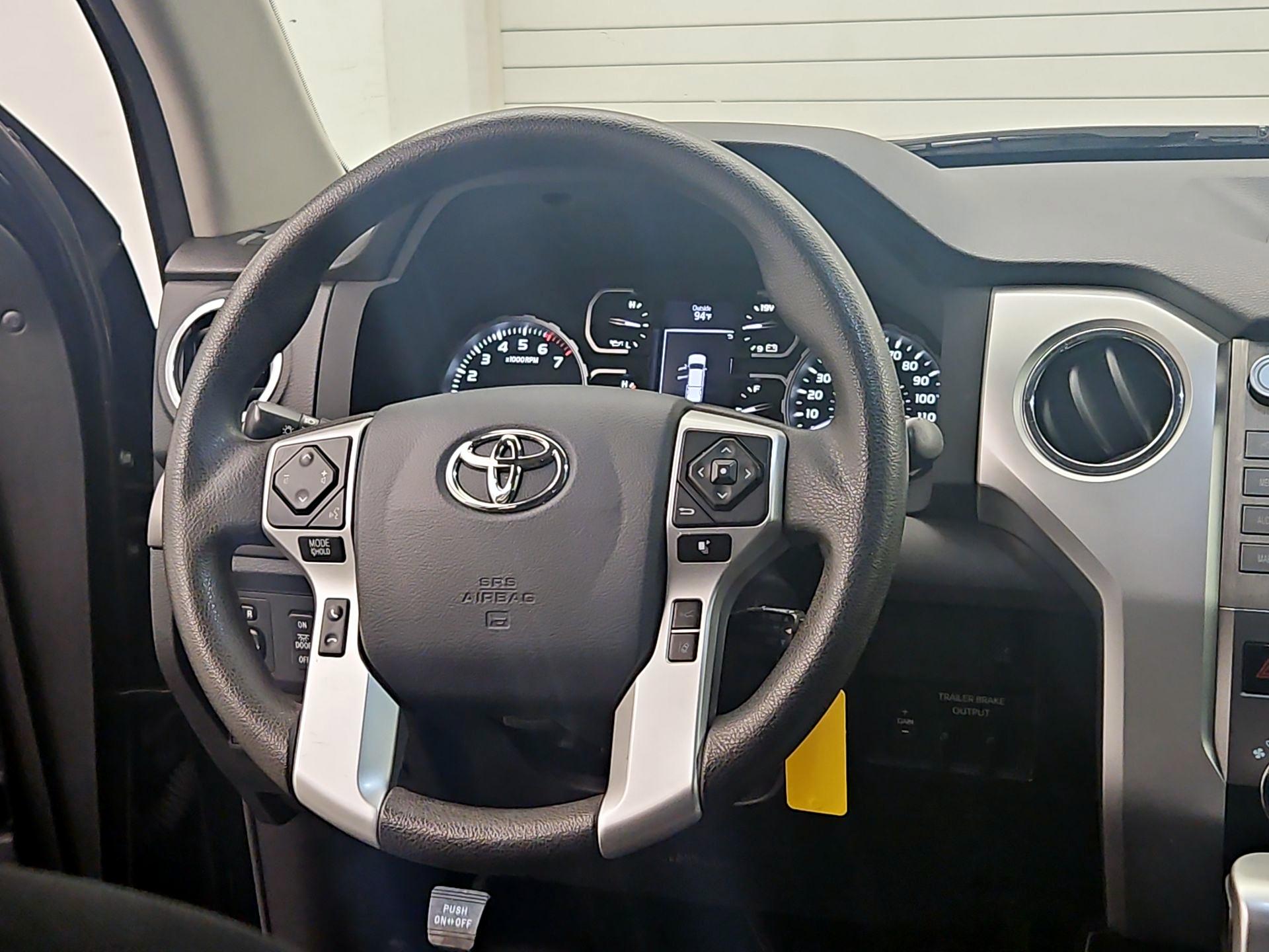 Thumbnail: 2020 Toyota Tundra - 10