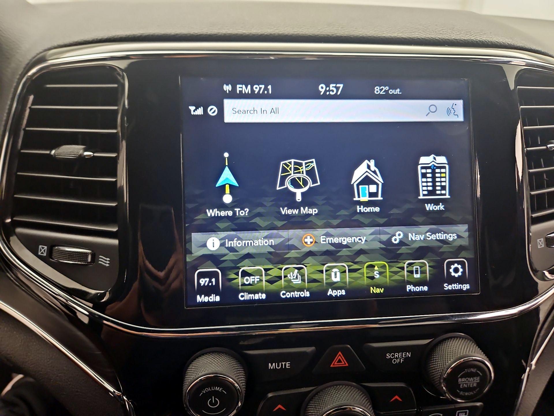 Thumbnail: 2021 Jeep Grand Cherokee - 14