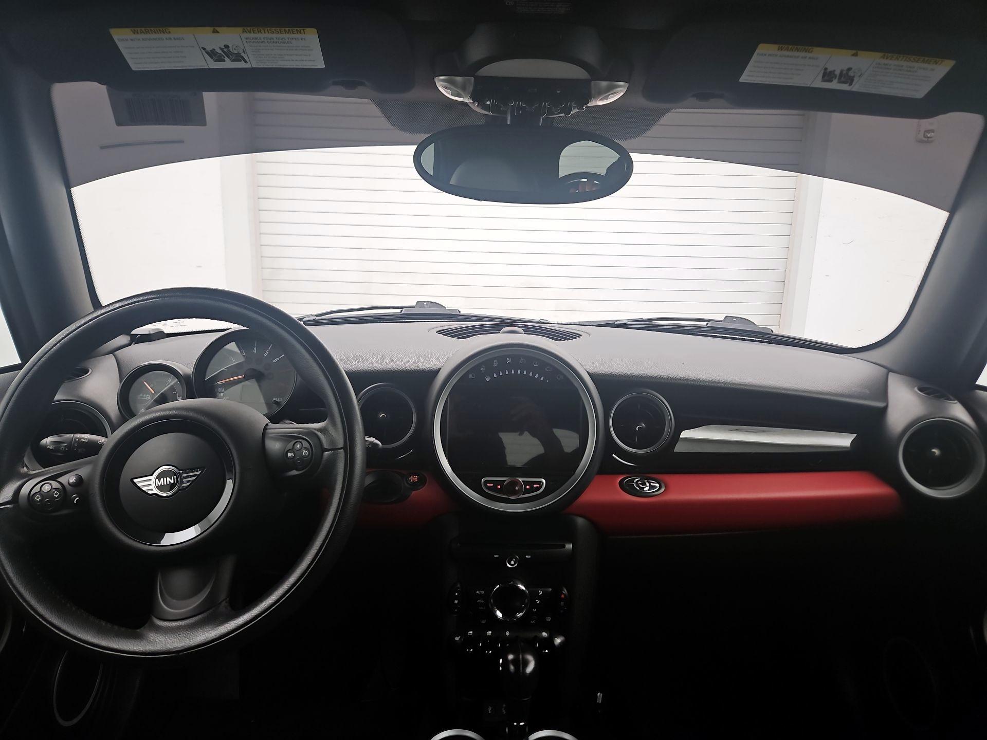 Thumbnail: 2015 MINI Cooper - 9