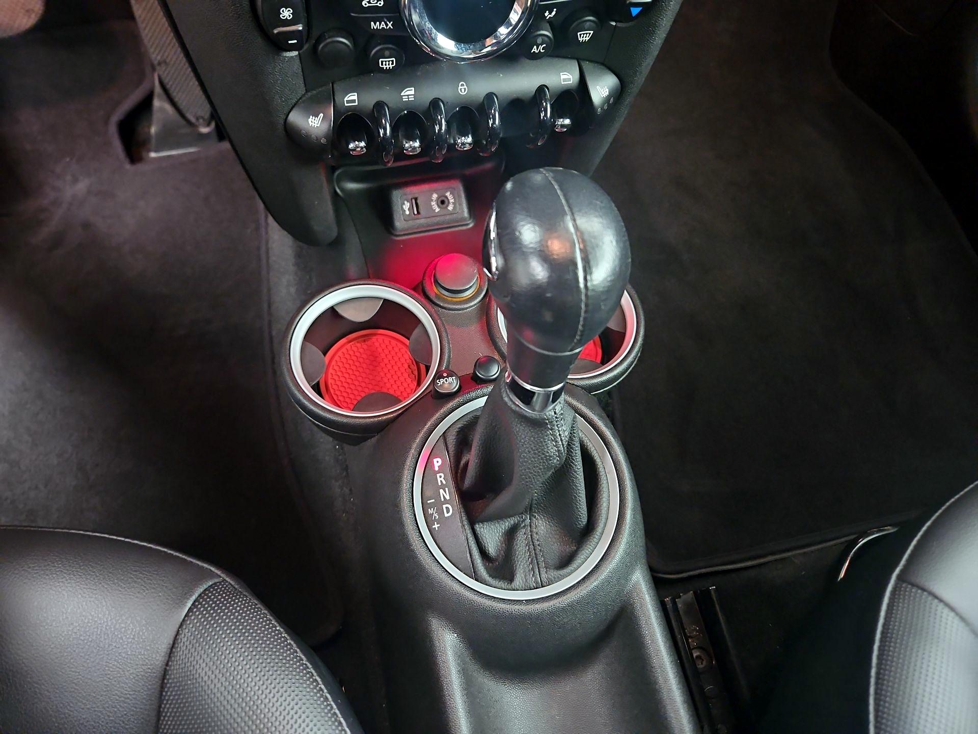 Thumbnail: 2015 MINI Cooper - 17