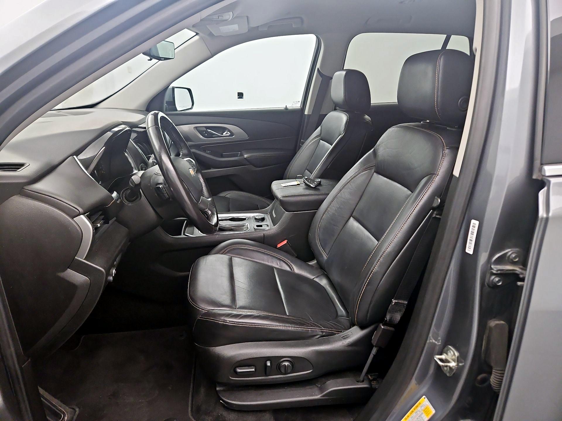 Thumbnail: 2018 Chevrolet Traverse - 11