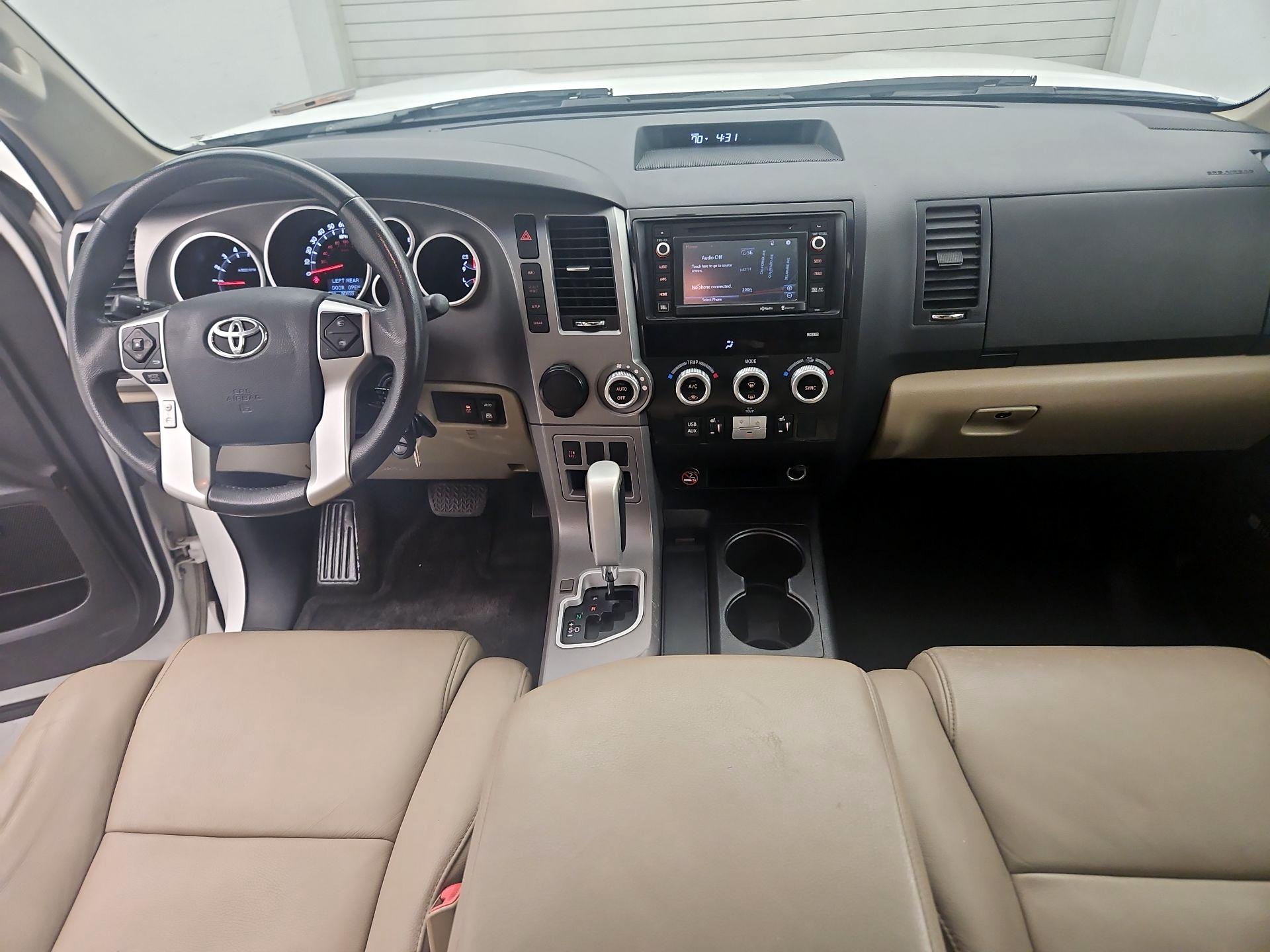 Thumbnail: 2014 Toyota Sequoia - 9