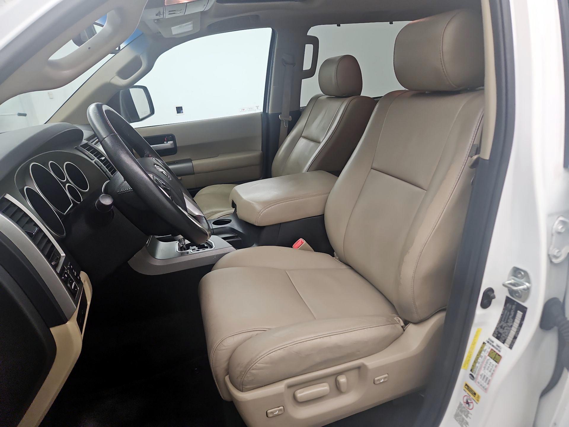 Thumbnail: 2014 Toyota Sequoia - 11