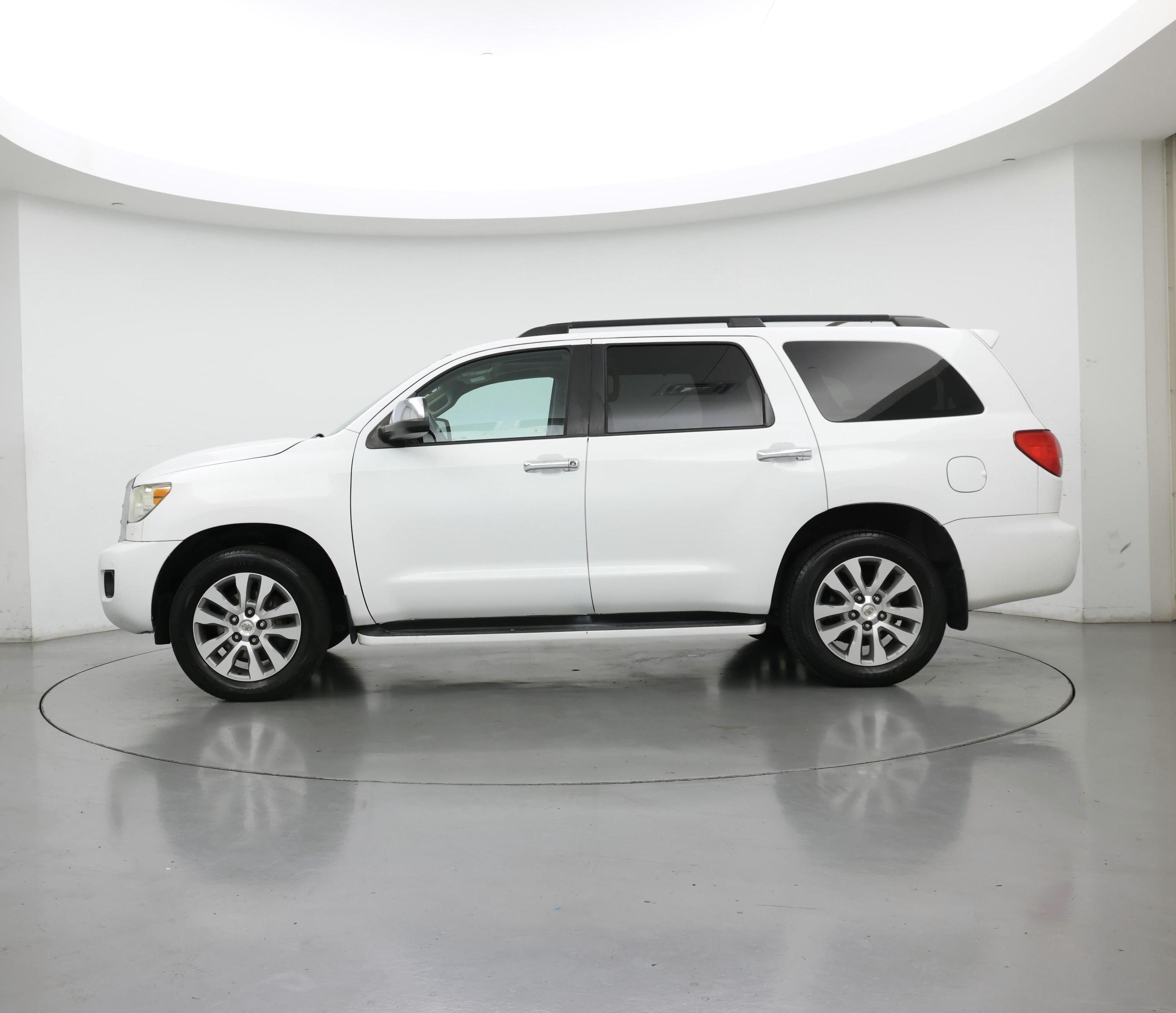 Thumbnail: 2014 Toyota Sequoia - 3