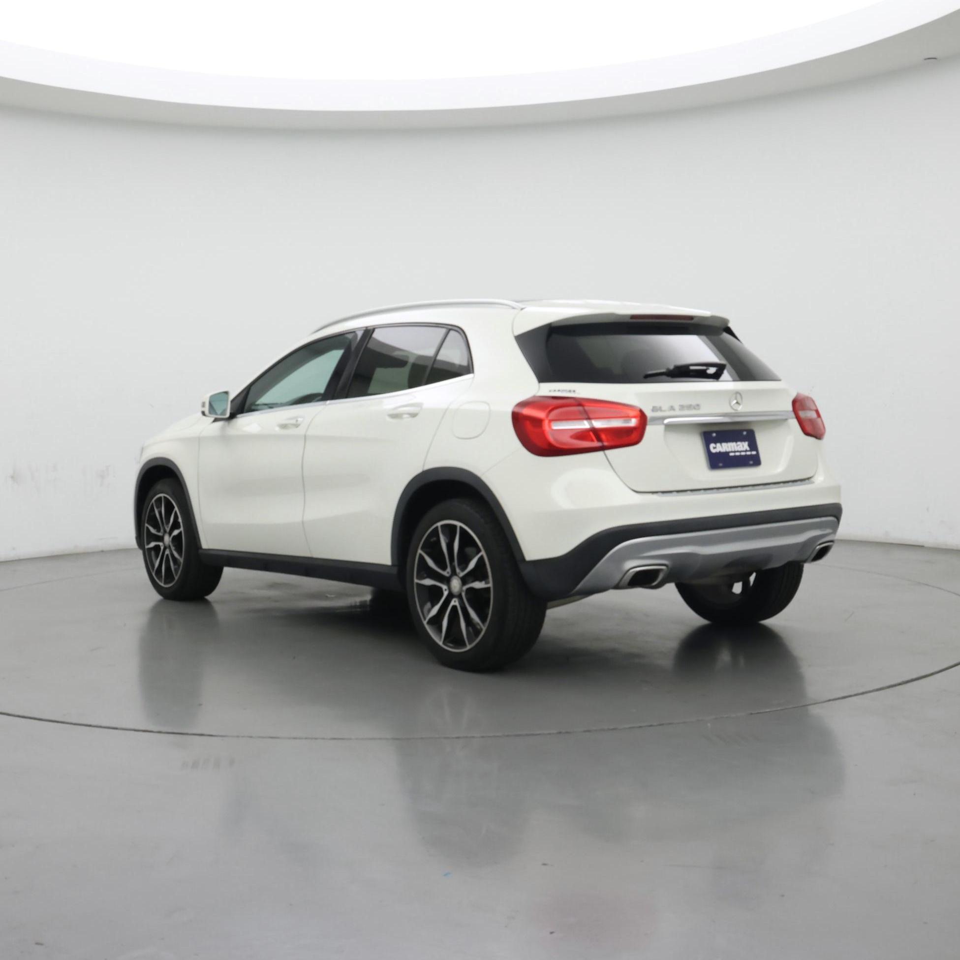 Thumbnail: 2017 Mercedes-Benz GLA - 2