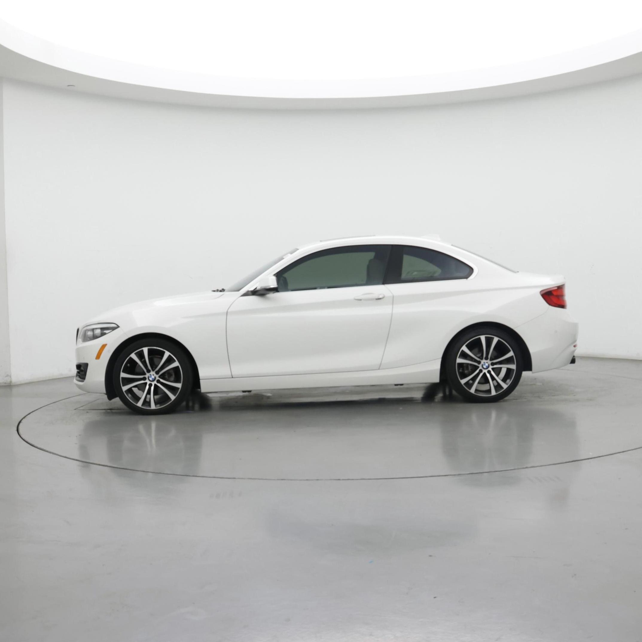 Thumbnail: 2020 BMW 2 Series - 3