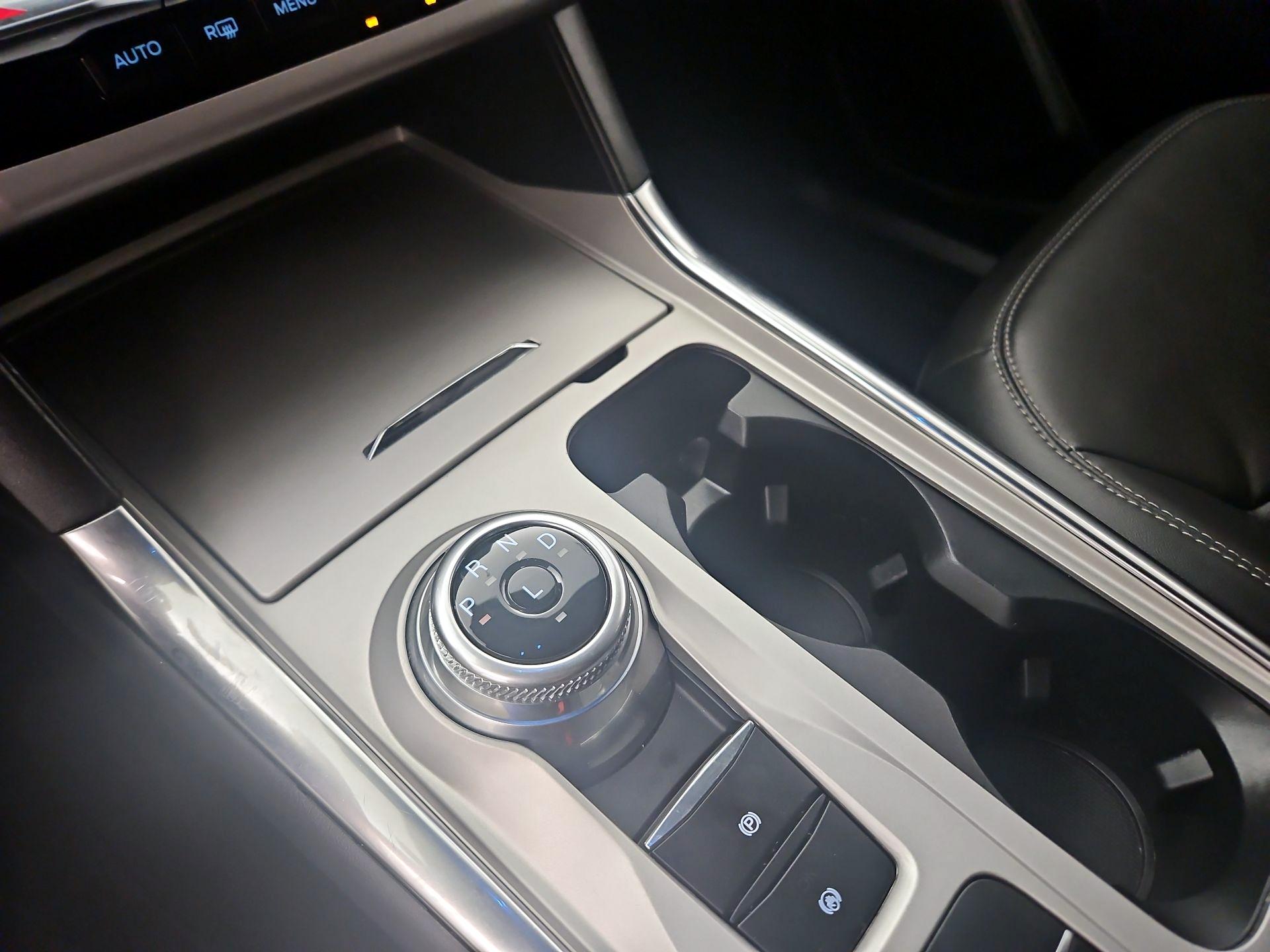 Thumbnail: 2023 Ford Explorer - 15