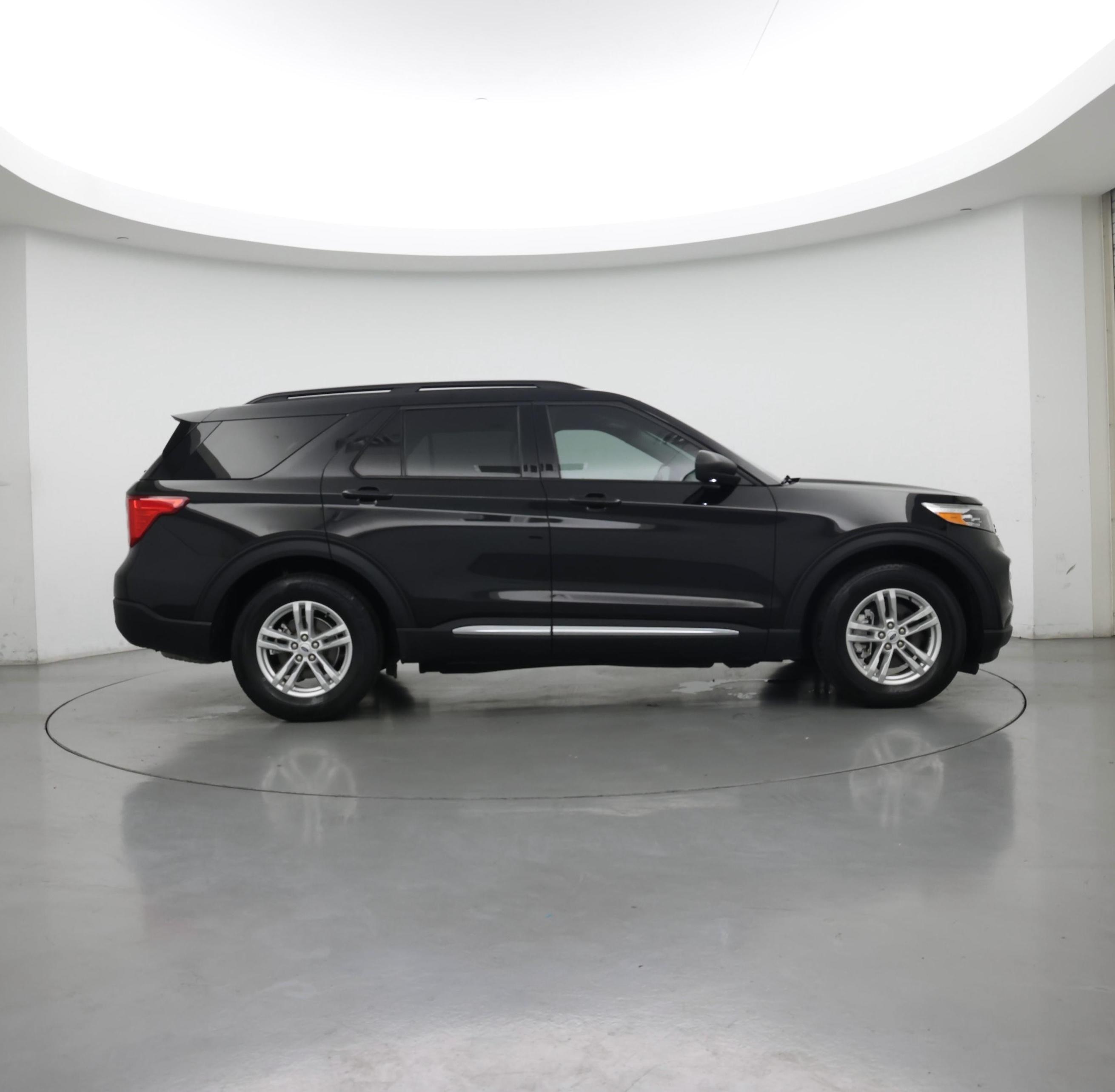 Thumbnail: 2023 Ford Explorer - 7