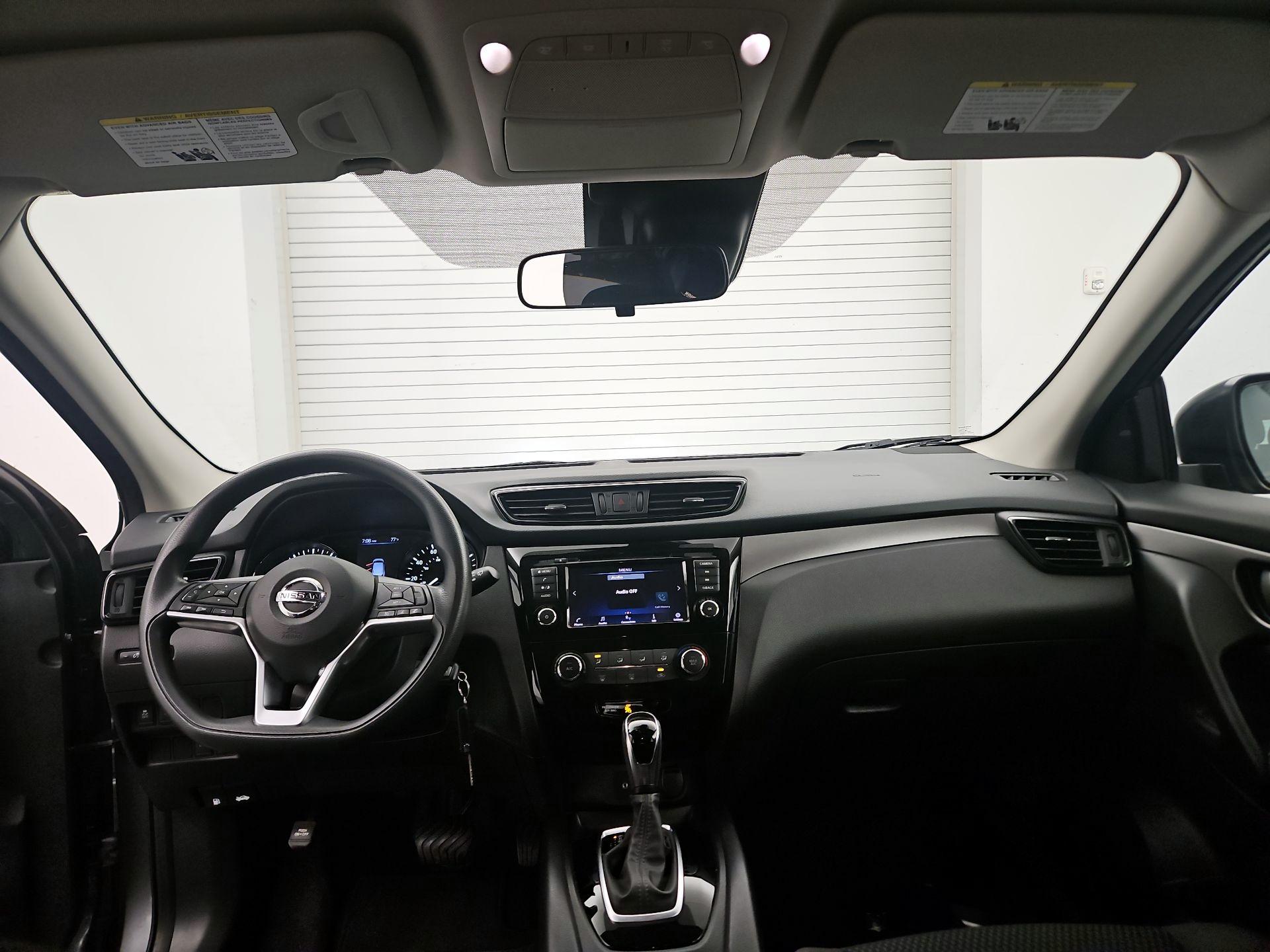 Thumbnail: 2020 Nissan Rogue Sport - 9