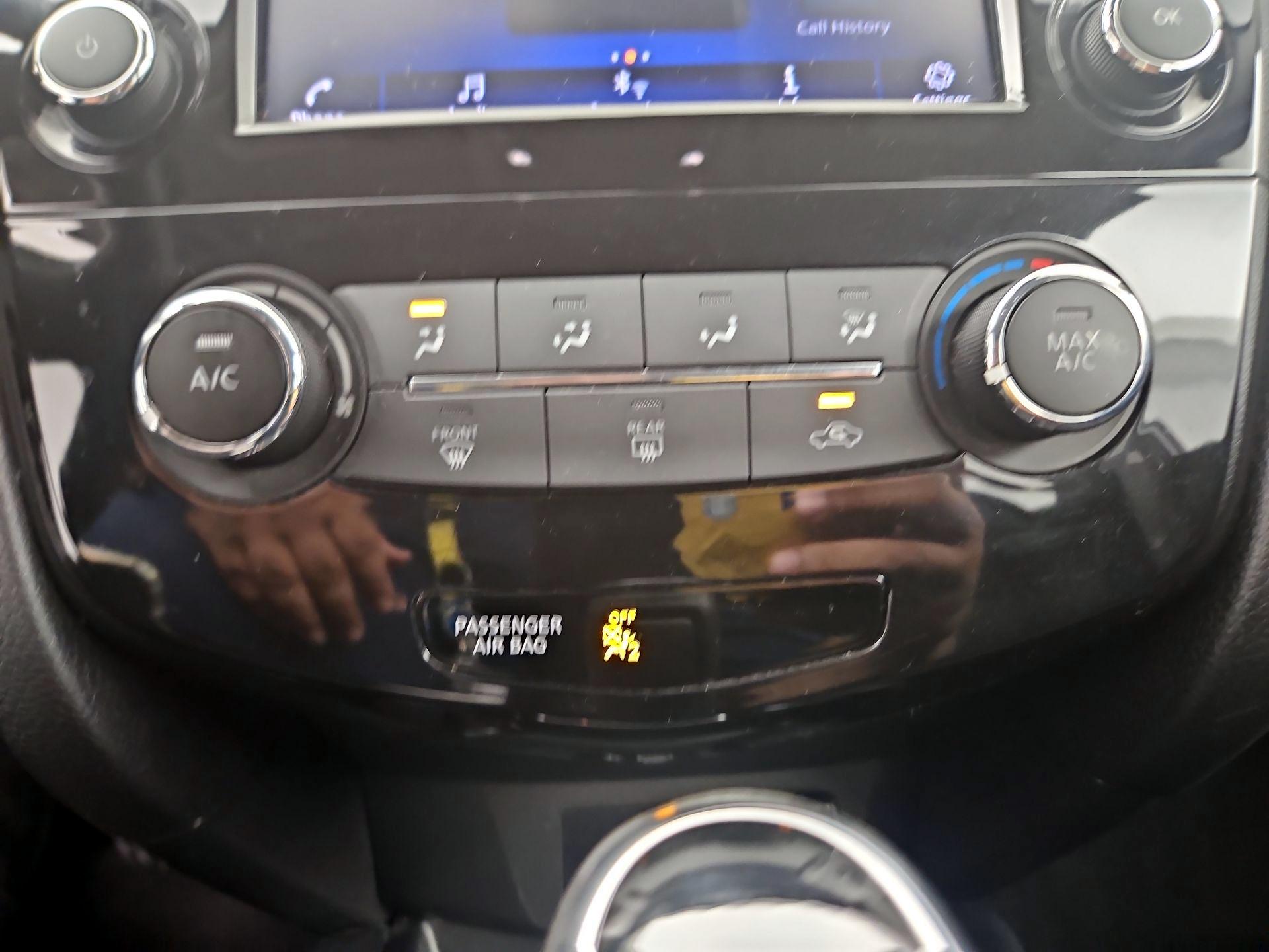 Thumbnail: 2020 Nissan Rogue Sport - 16