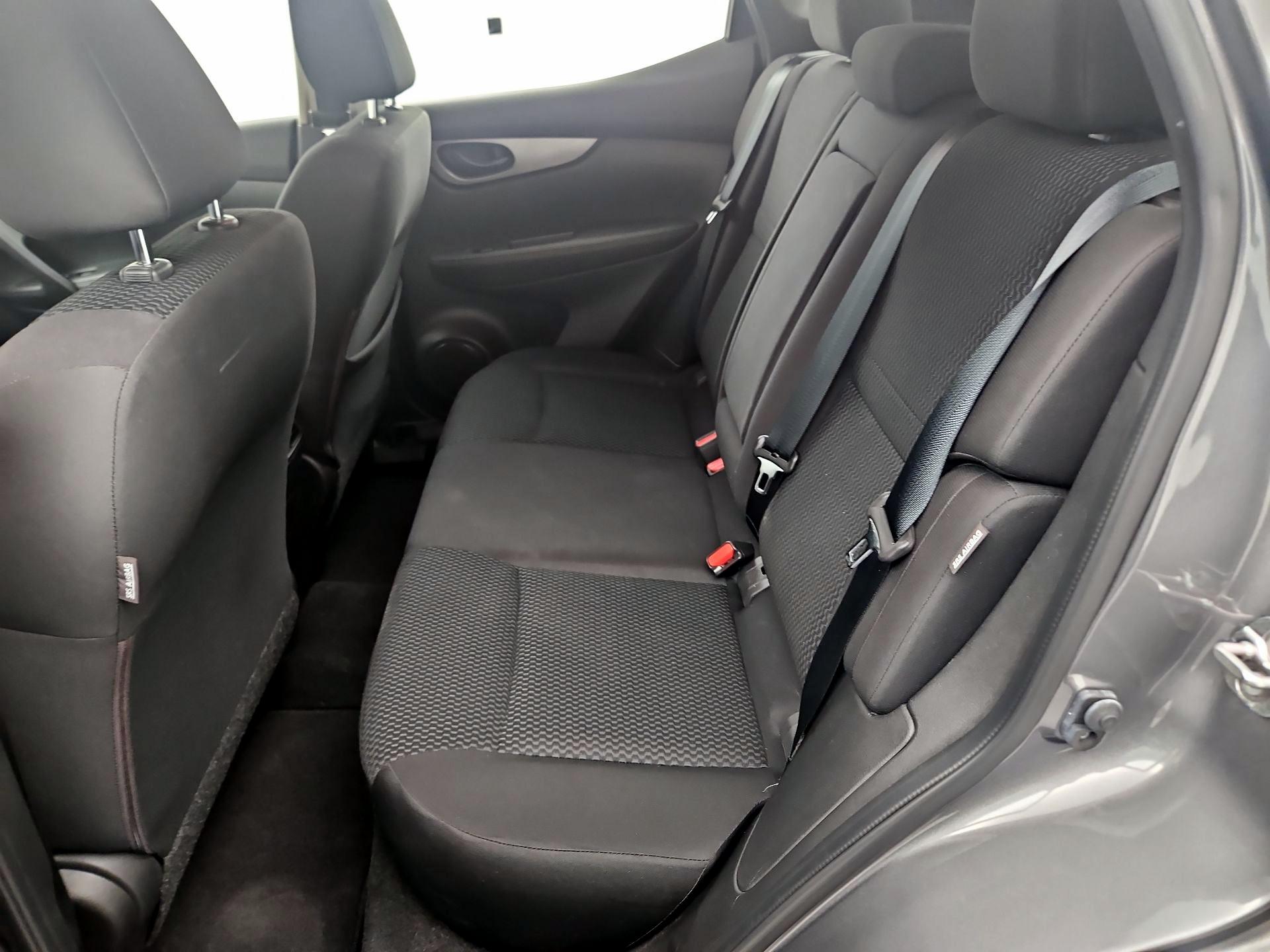Thumbnail: 2020 Nissan Rogue Sport - 19