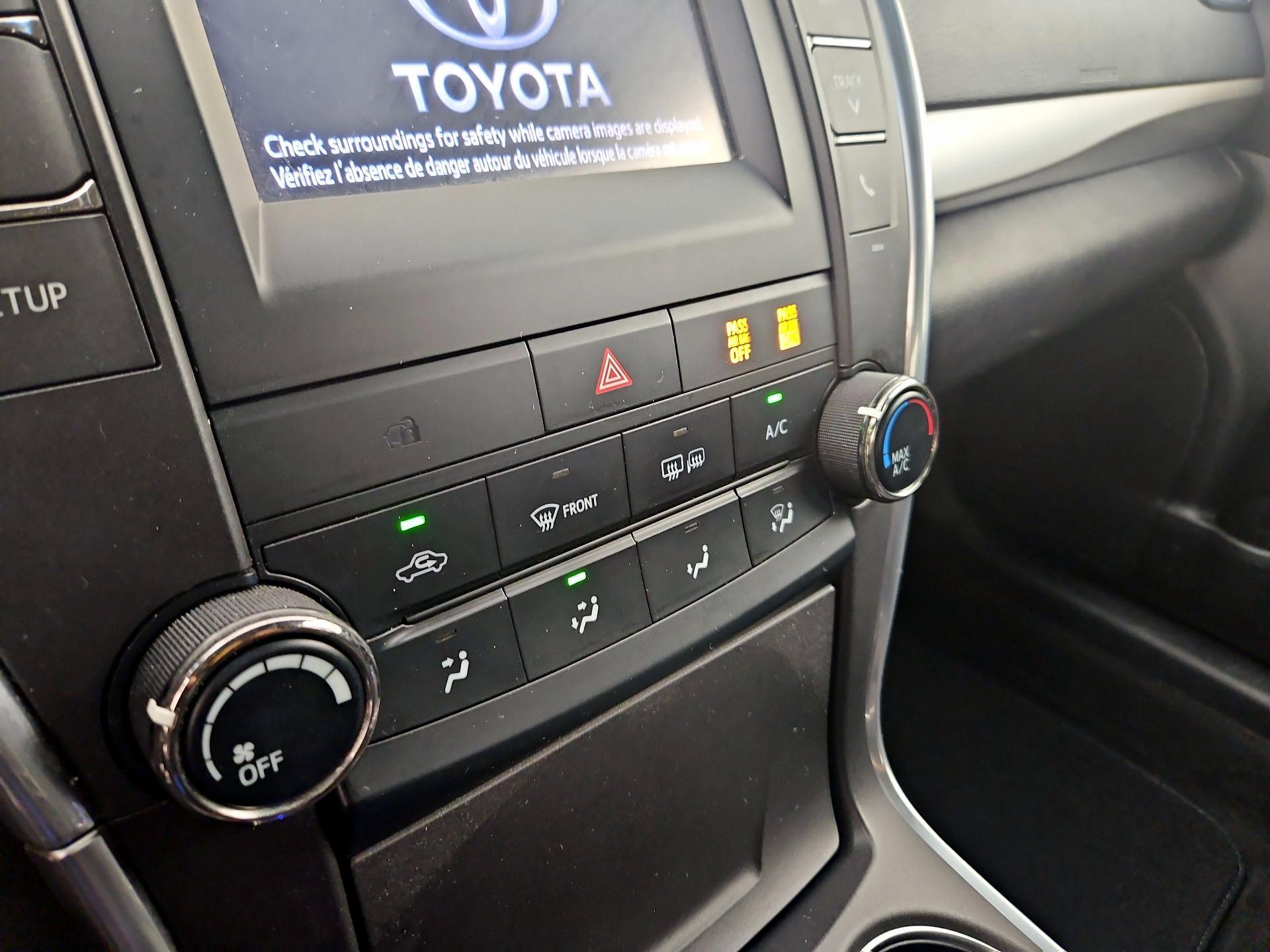 Thumbnail: 2017 Toyota Camry - 14