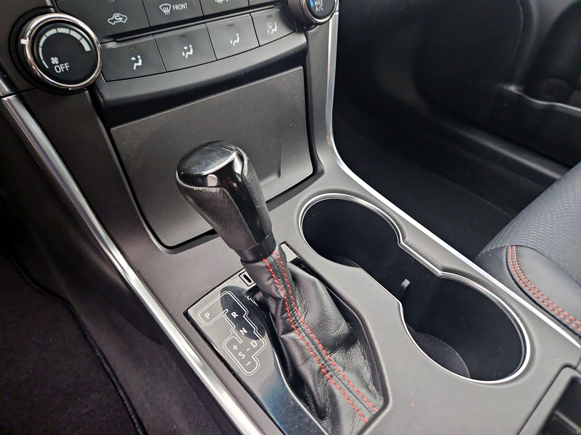 Thumbnail: 2017 Toyota Camry - 15