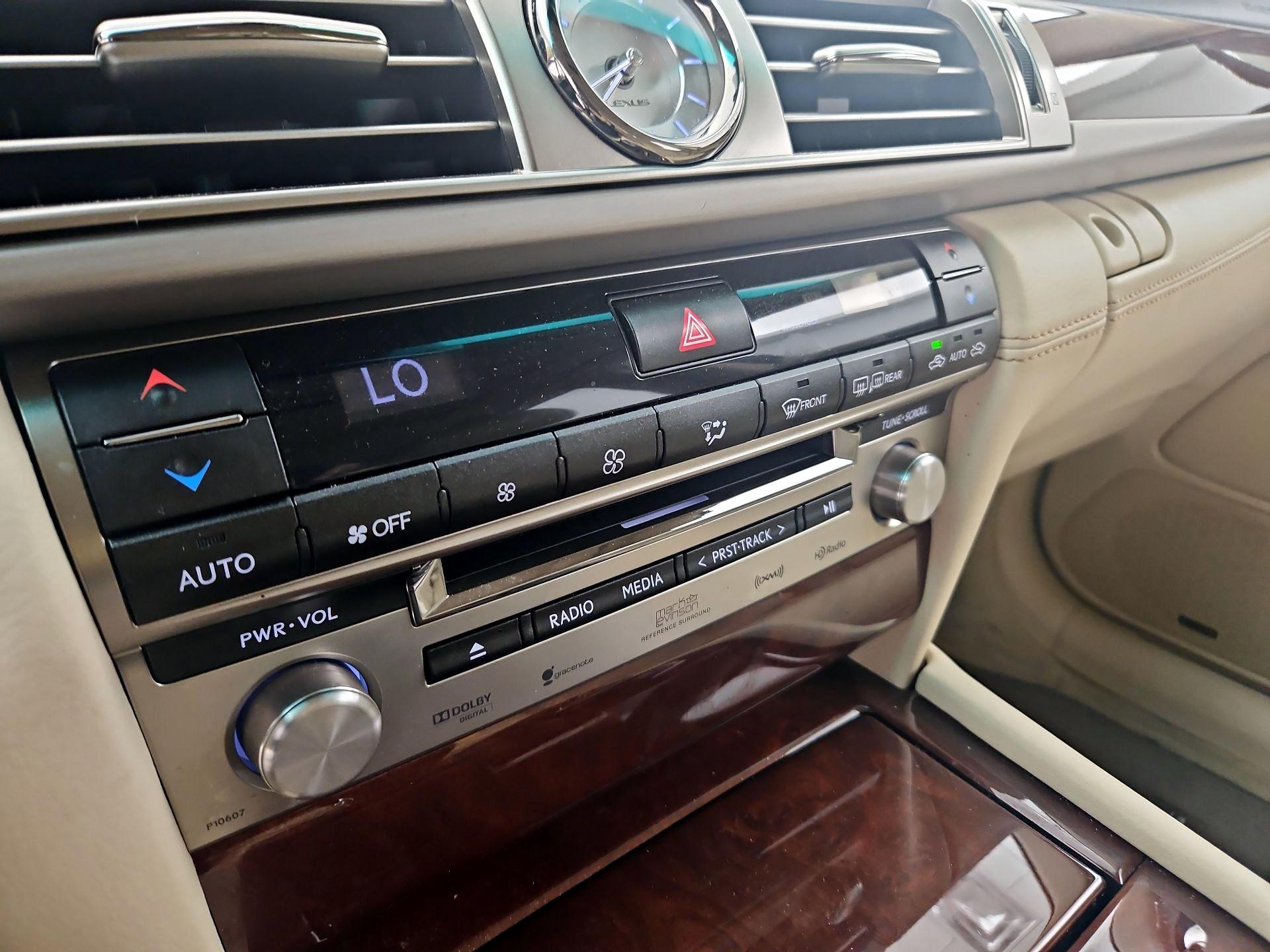 Thumbnail: 2014 Lexus LS - 14