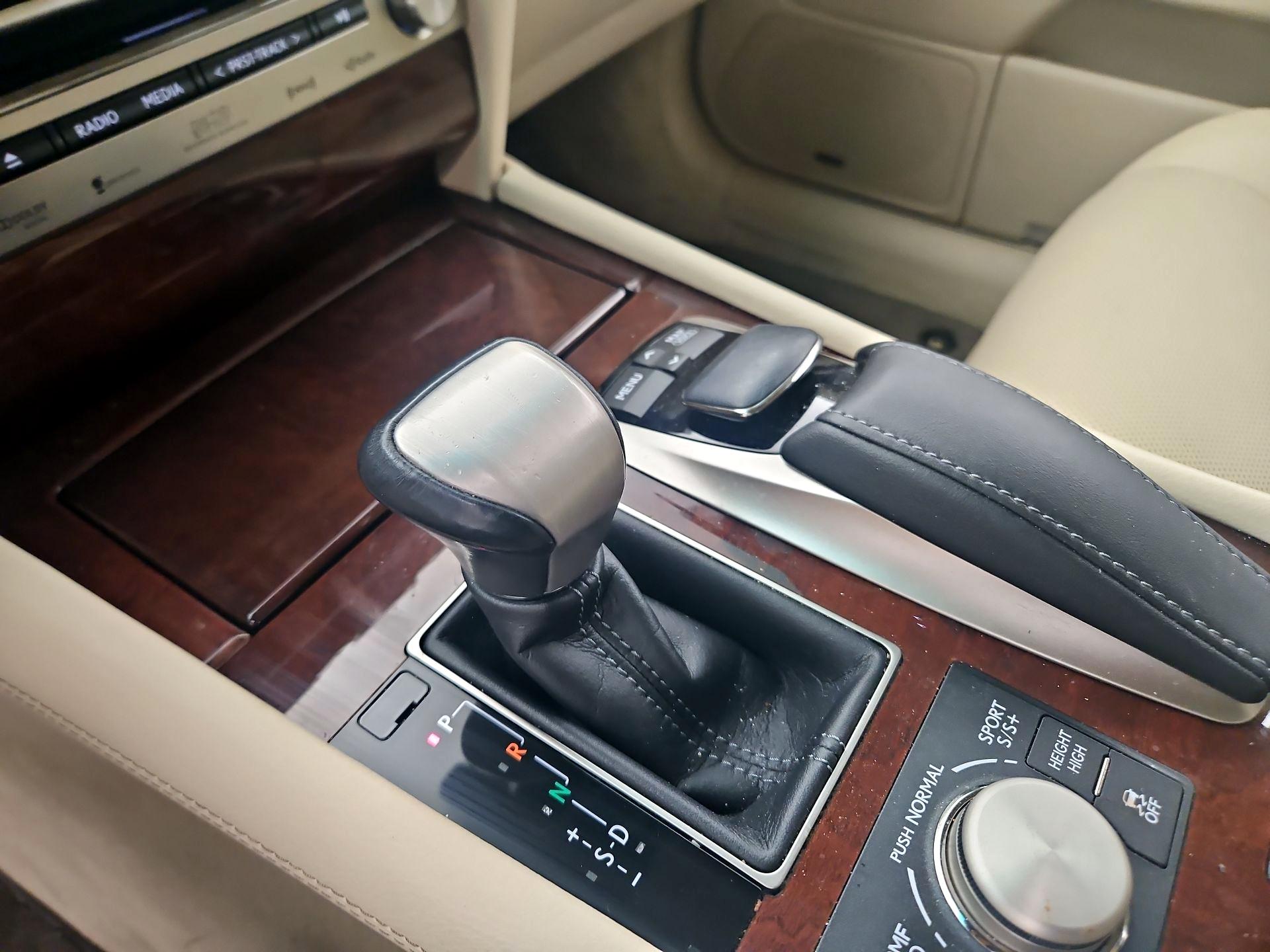 Thumbnail: 2014 Lexus LS - 15