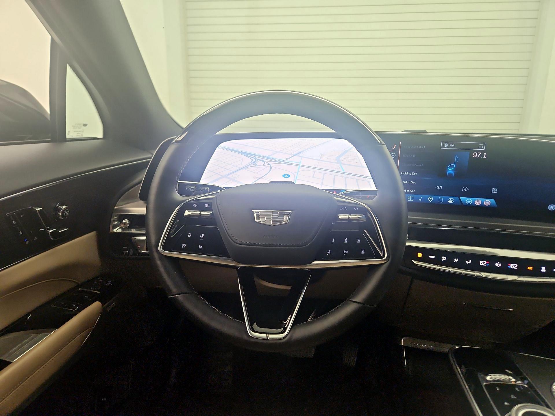 Thumbnail: 2024 Cadillac Lyriq - 10