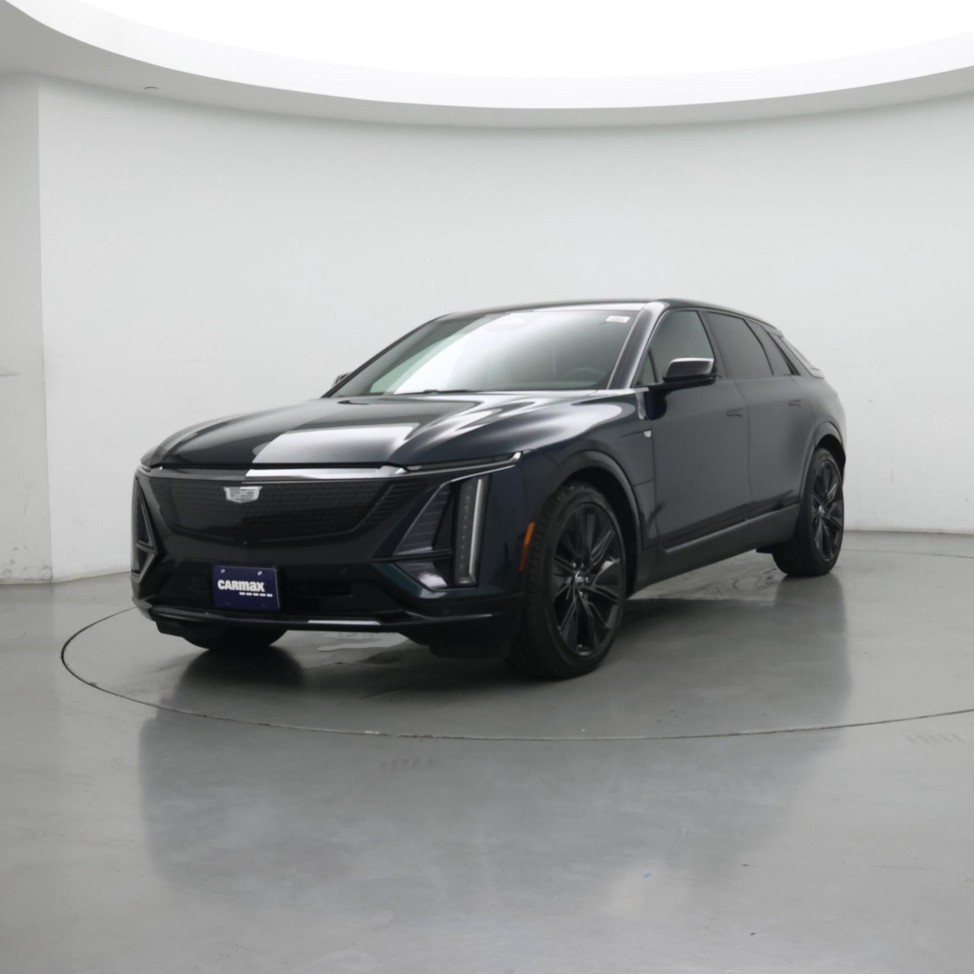 Thumbnail: 2024 Cadillac Lyriq - 4