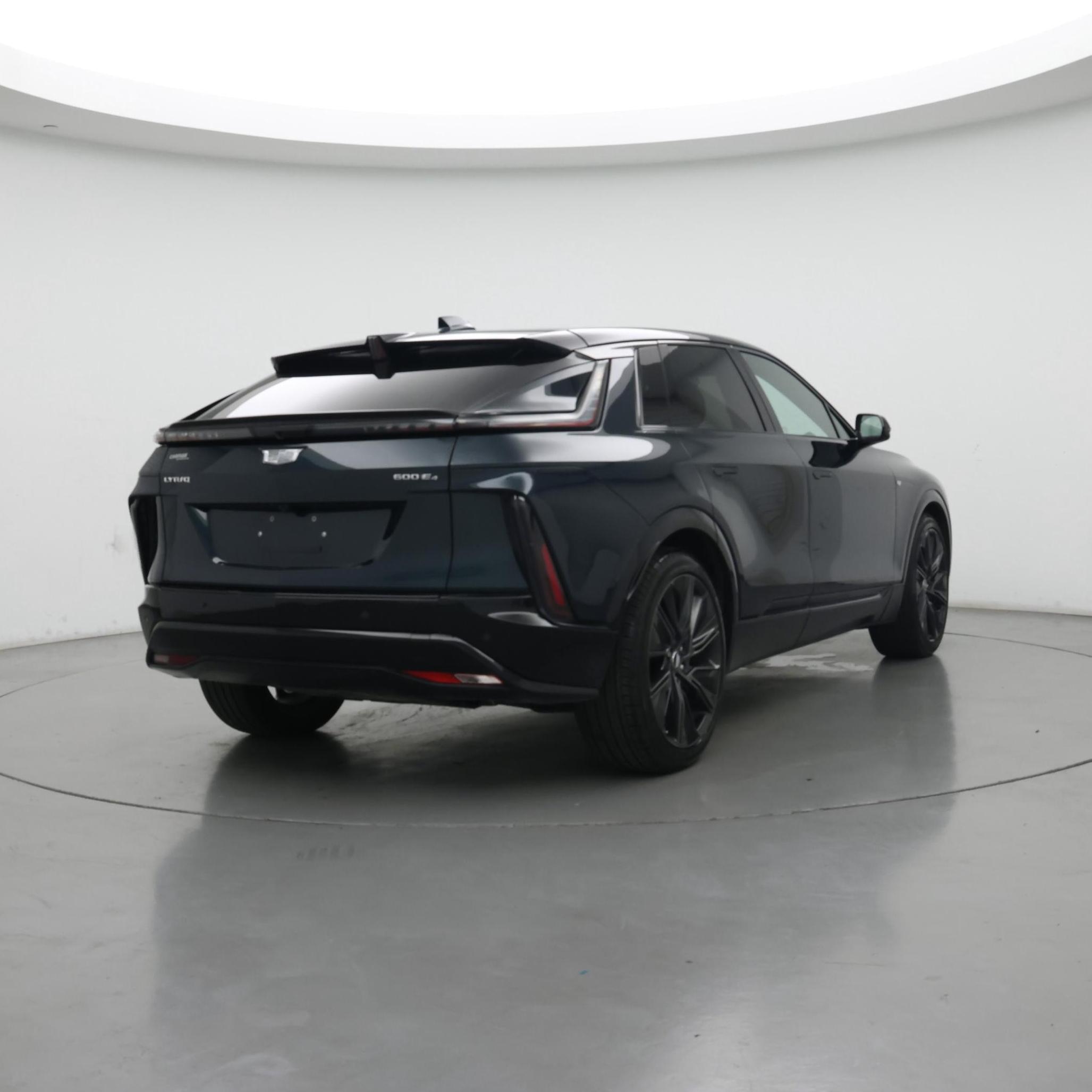 Thumbnail: 2024 Cadillac Lyriq - 8