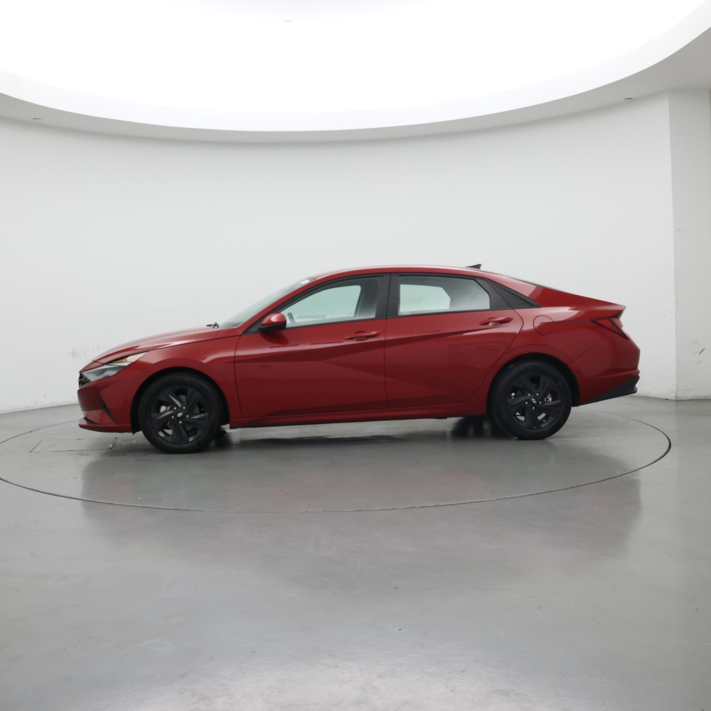 Thumbnail: 2022 Hyundai Elantra - 3