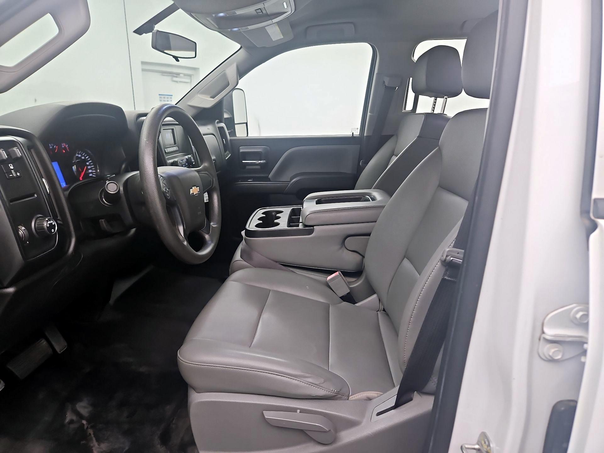 Thumbnail: 2017 Chevrolet Silverado 2500 - 11