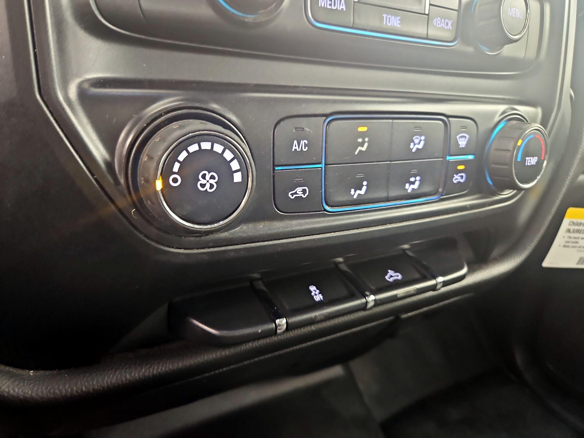 Thumbnail: 2017 Chevrolet Silverado 2500 - 15