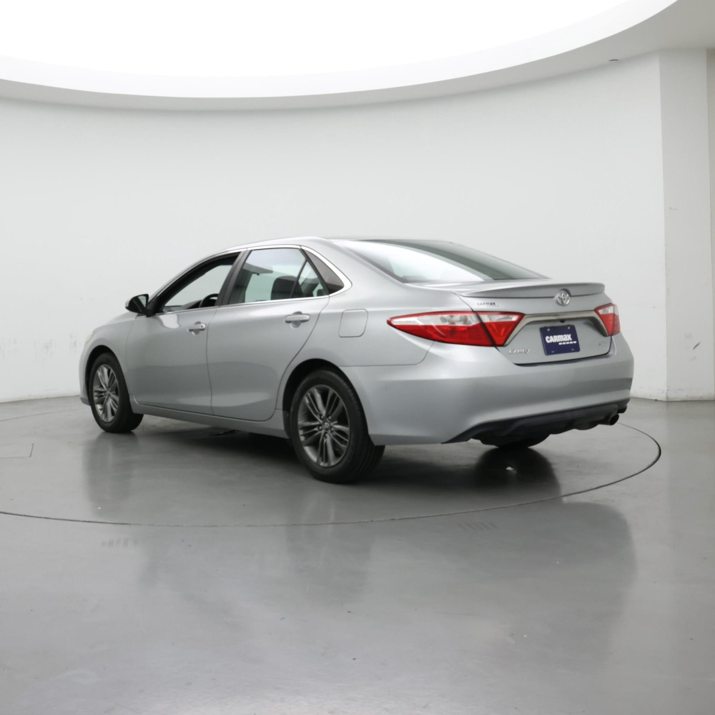 Thumbnail: 2017 Toyota Camry - 2