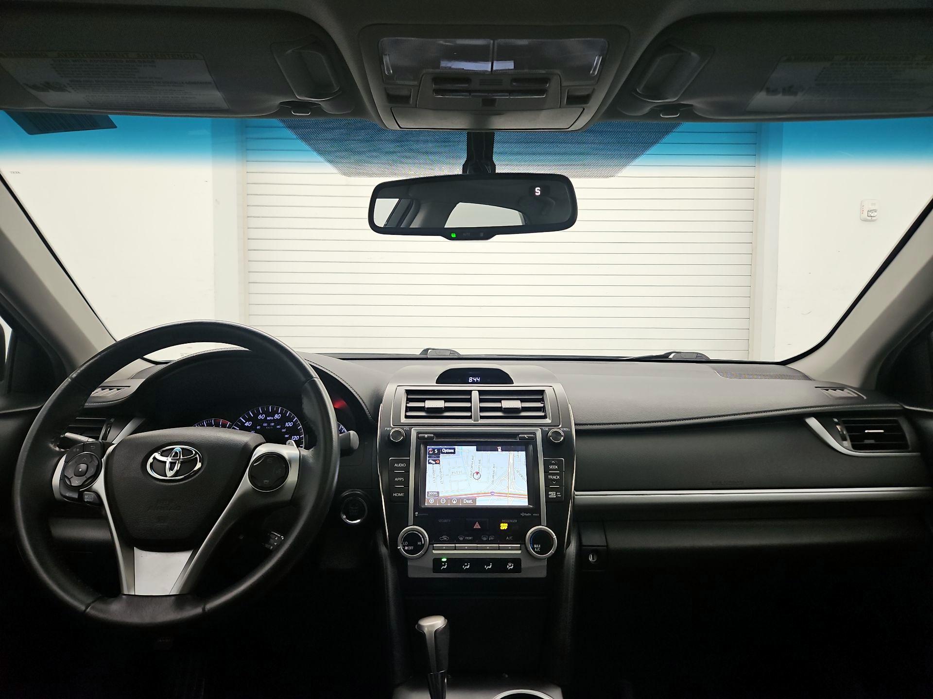 Thumbnail: 2014 Toyota Camry - 9