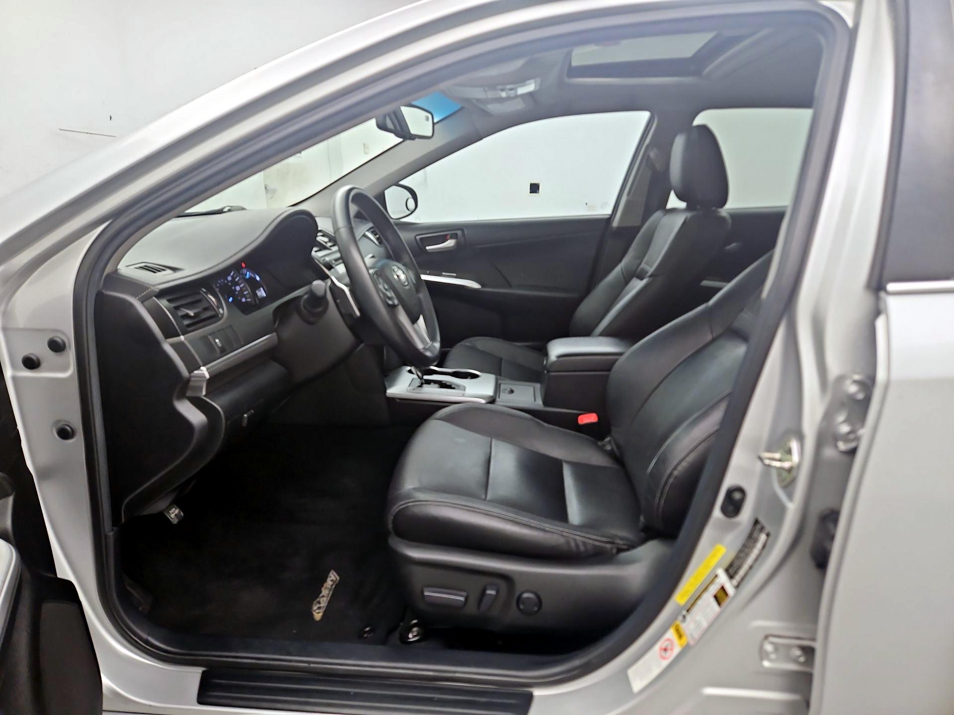 Thumbnail: 2014 Toyota Camry - 11