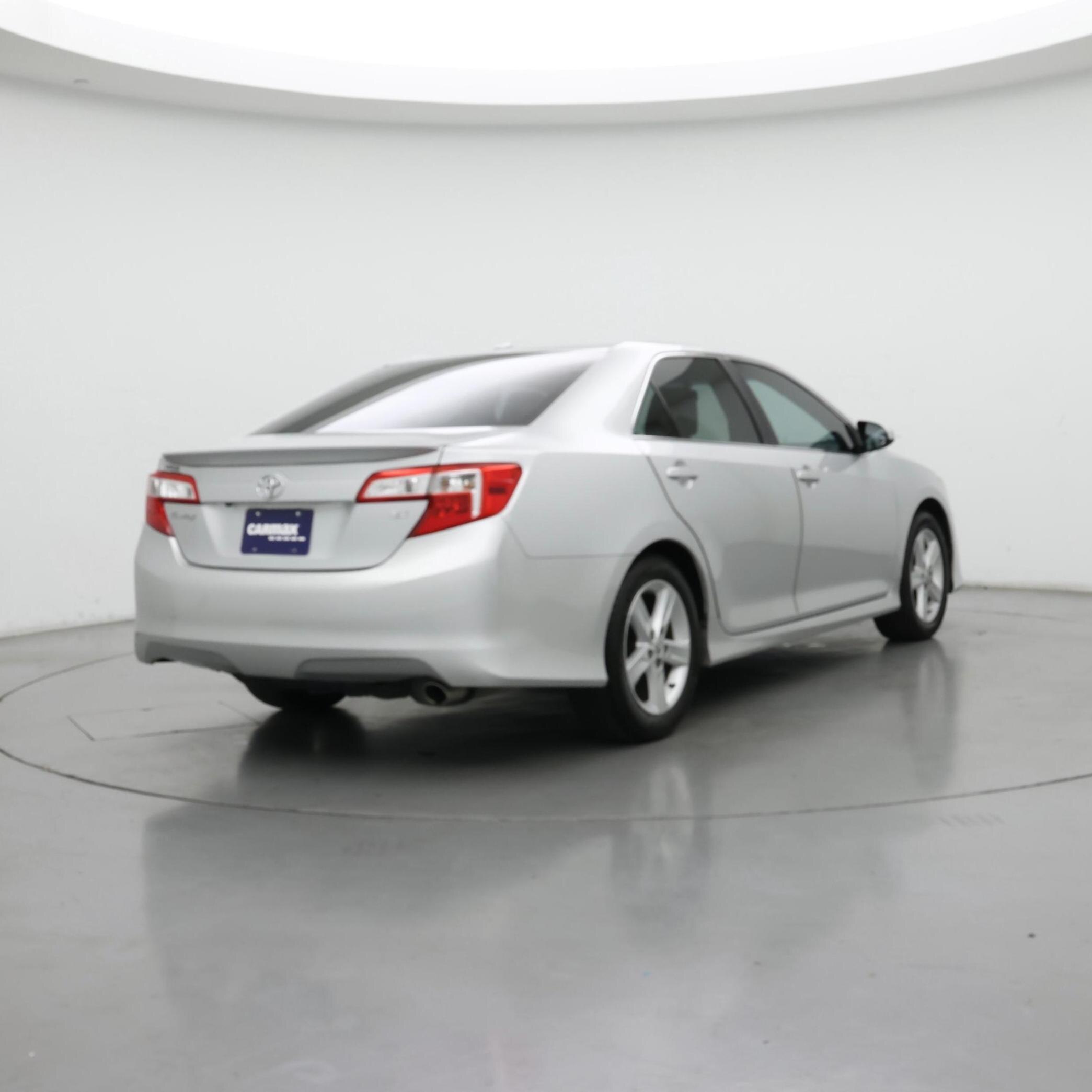 Thumbnail: 2014 Toyota Camry - 8